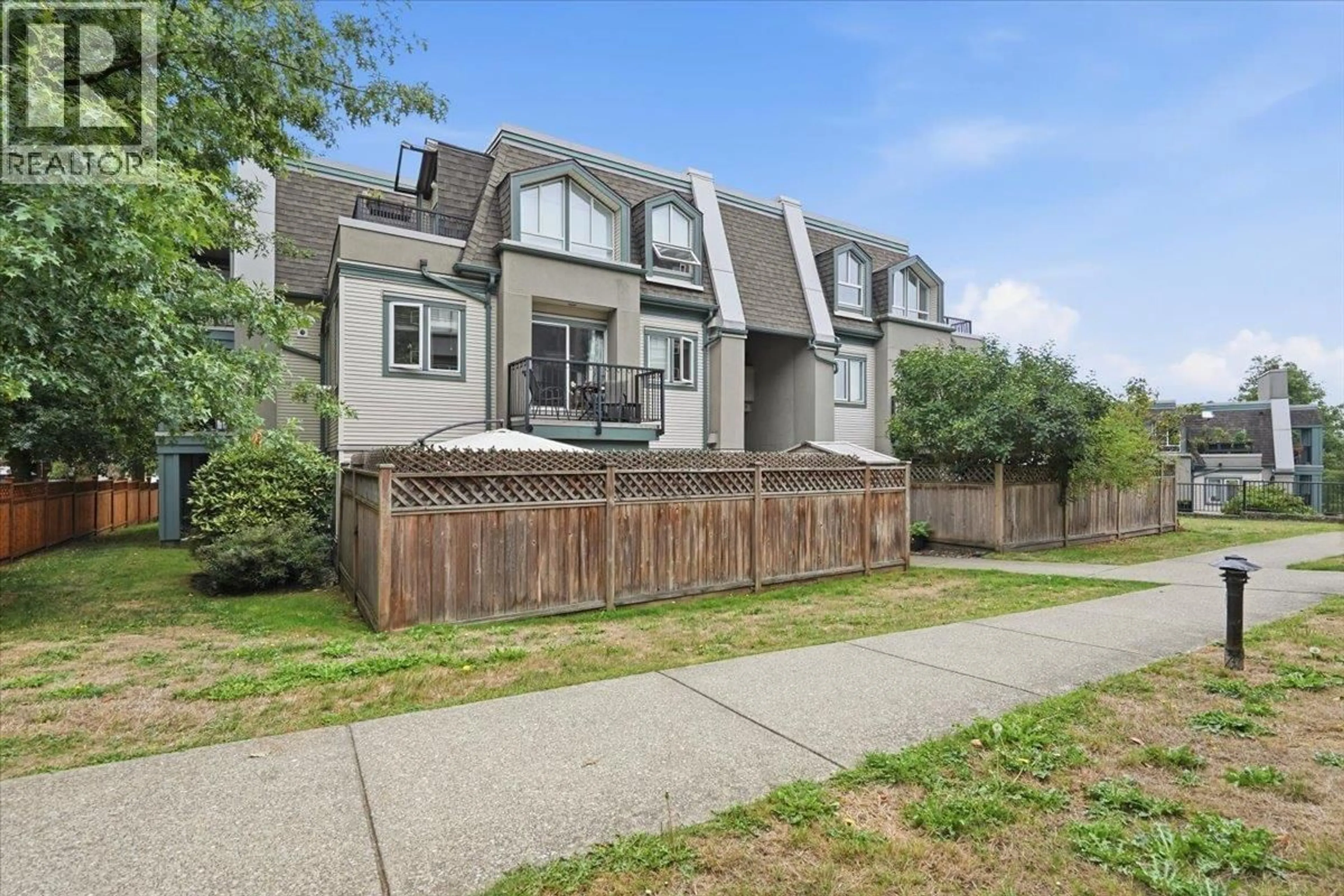 Unknown for 118 - 217 BEGIN STREET, Coquitlam British Columbia V3K4V4