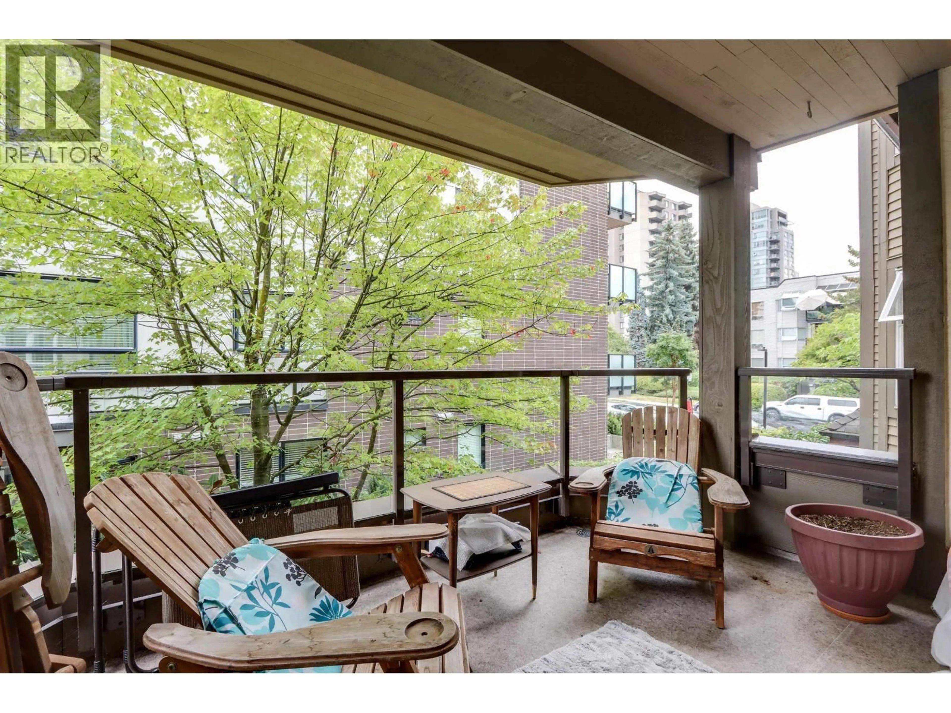 Patio, water/lake/river/ocean view for 205 - 1535 CHESTERFIELD AVENUE, North Vancouver British Columbia V7M2N5