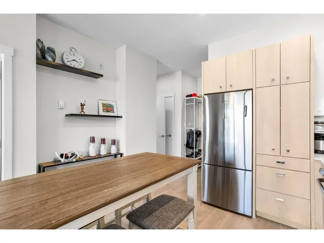 518 - 10838 WHALLEY BOULEVARD, Surrey 2