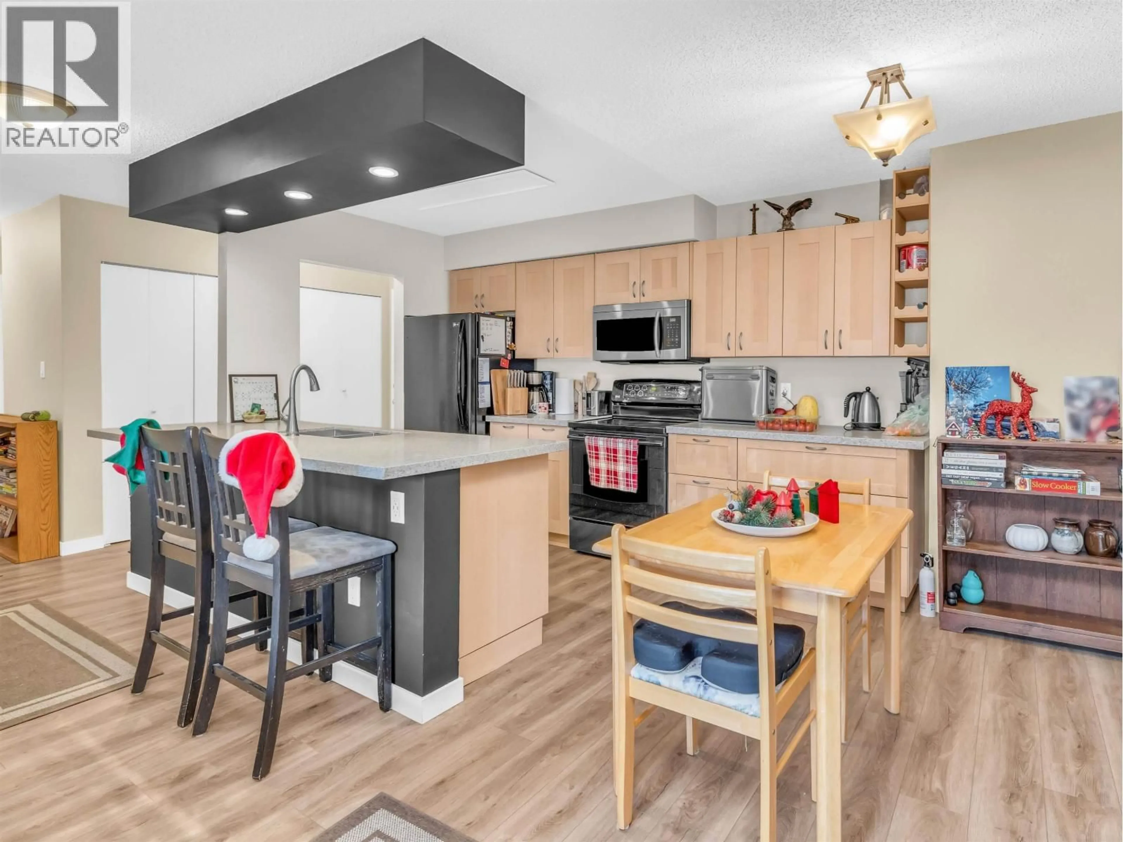 Open concept kitchen, unknown for 417 - 1210 PACIFIC STREET, Coquitlam British Columbia V3B6K3