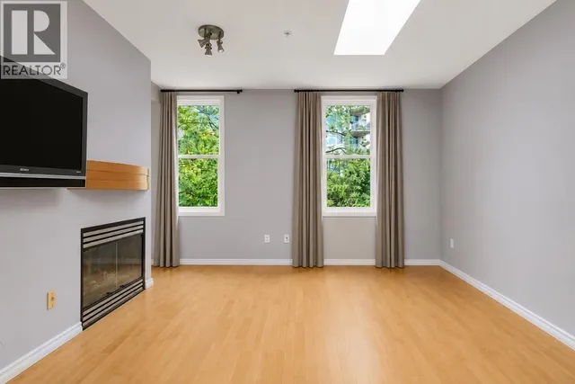 103 - 108 ESPLANADE, North Vancouver 4