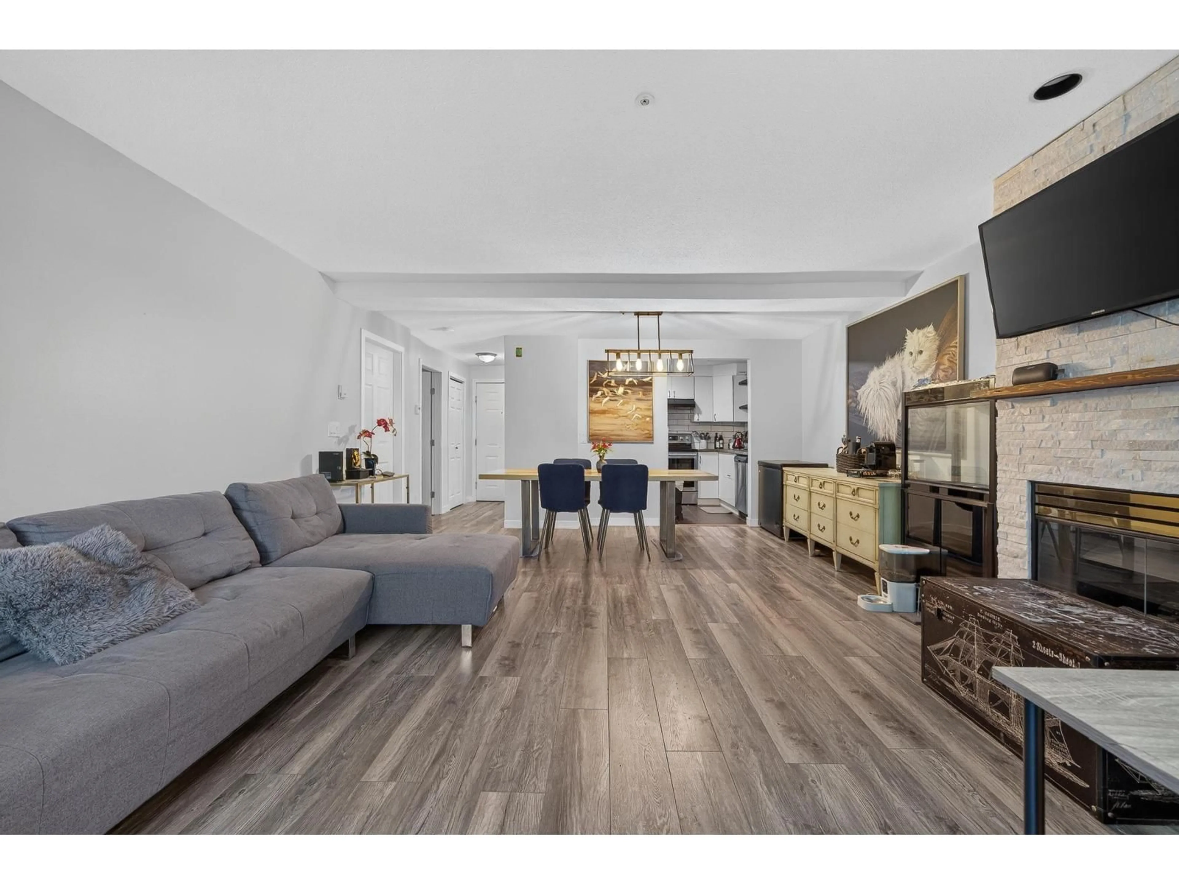 Unknown for 104 - 7475 138 STREET, Surrey British Columbia V3W0Y9