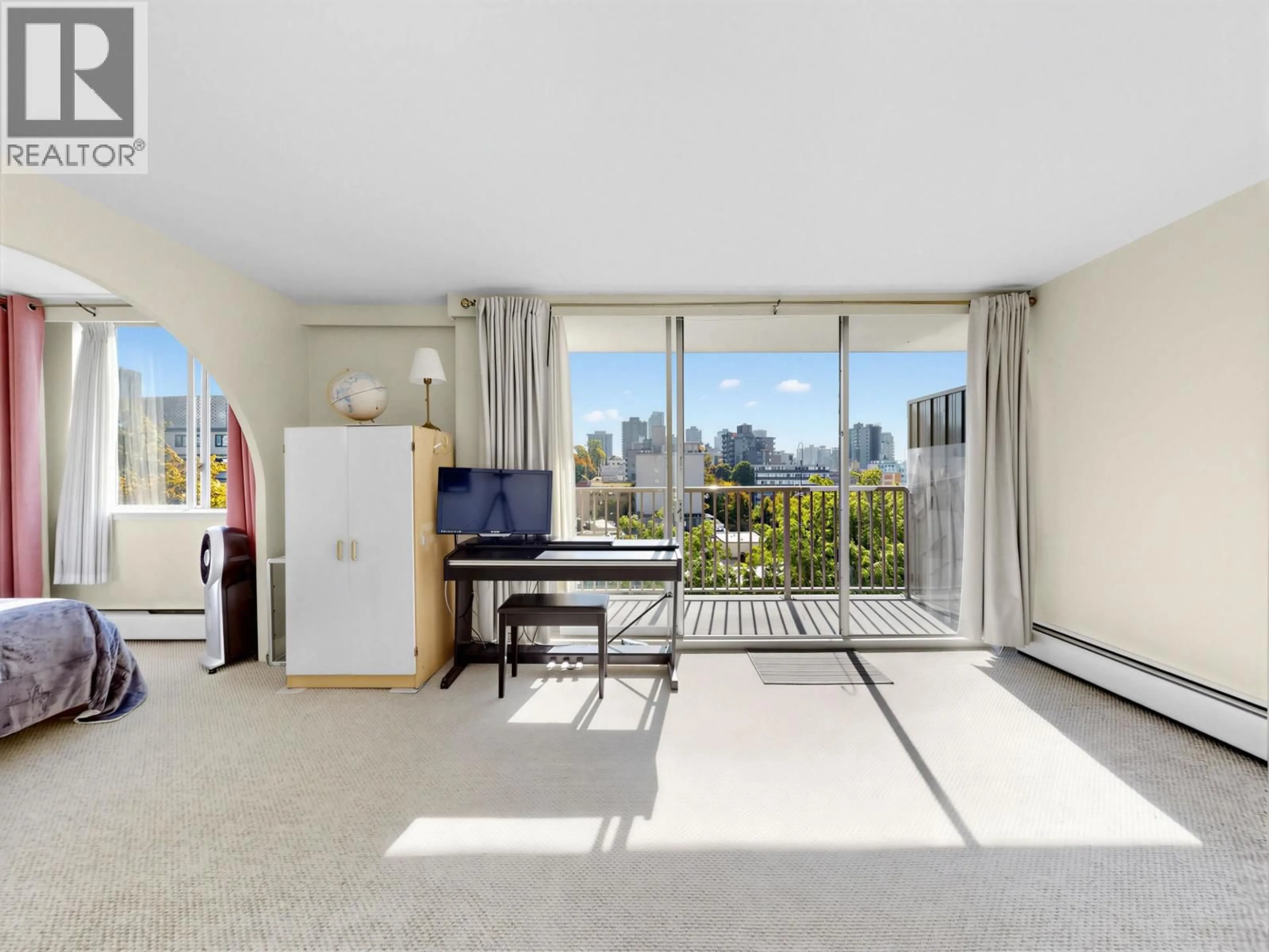 A pic of a room for 906 - 1251 CARDERO STREET, Vancouver British Columbia V6G2H9