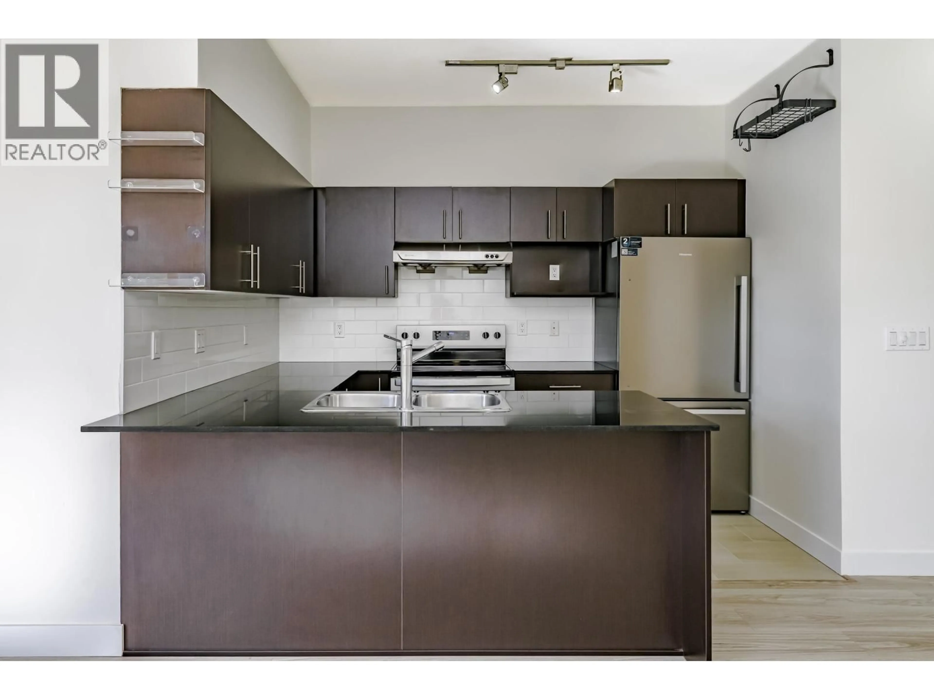 Standard kitchen, unknown for 107 - 1633 MACKAY AVENUE, North Vancouver British Columbia V7P0A2