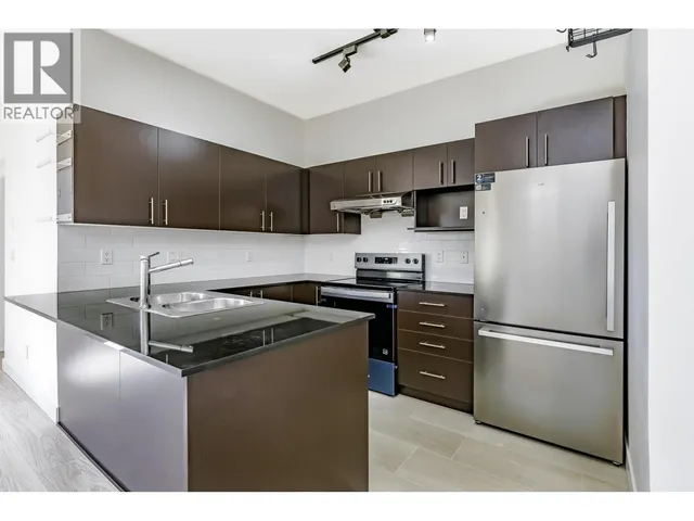 107 - 1633 MACKAY AVENUE, North Vancouver 3