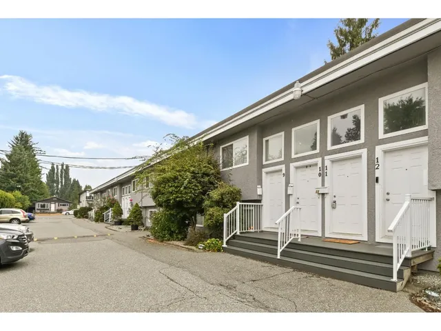11 - 33900 MAYFAIR AVENUE, Abbotsford 2