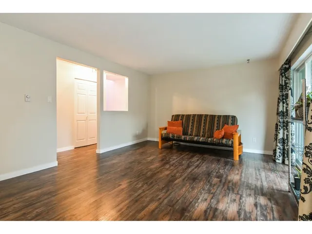 11 - 33900 MAYFAIR AVENUE, Abbotsford 5