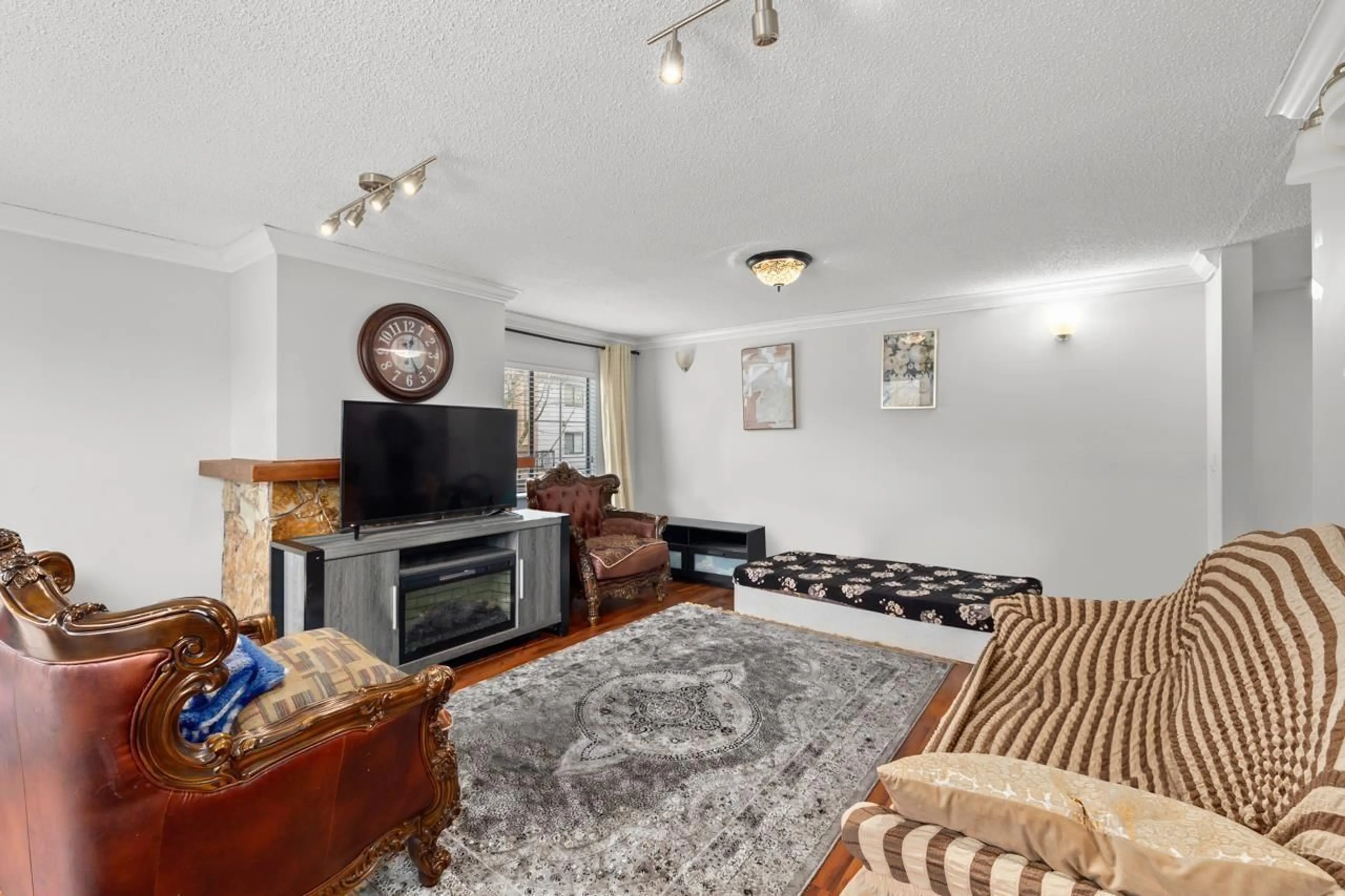 Living room with furniture, unknown for 205 - 7119 133 STREET, Surrey British Columbia V3W7Z6