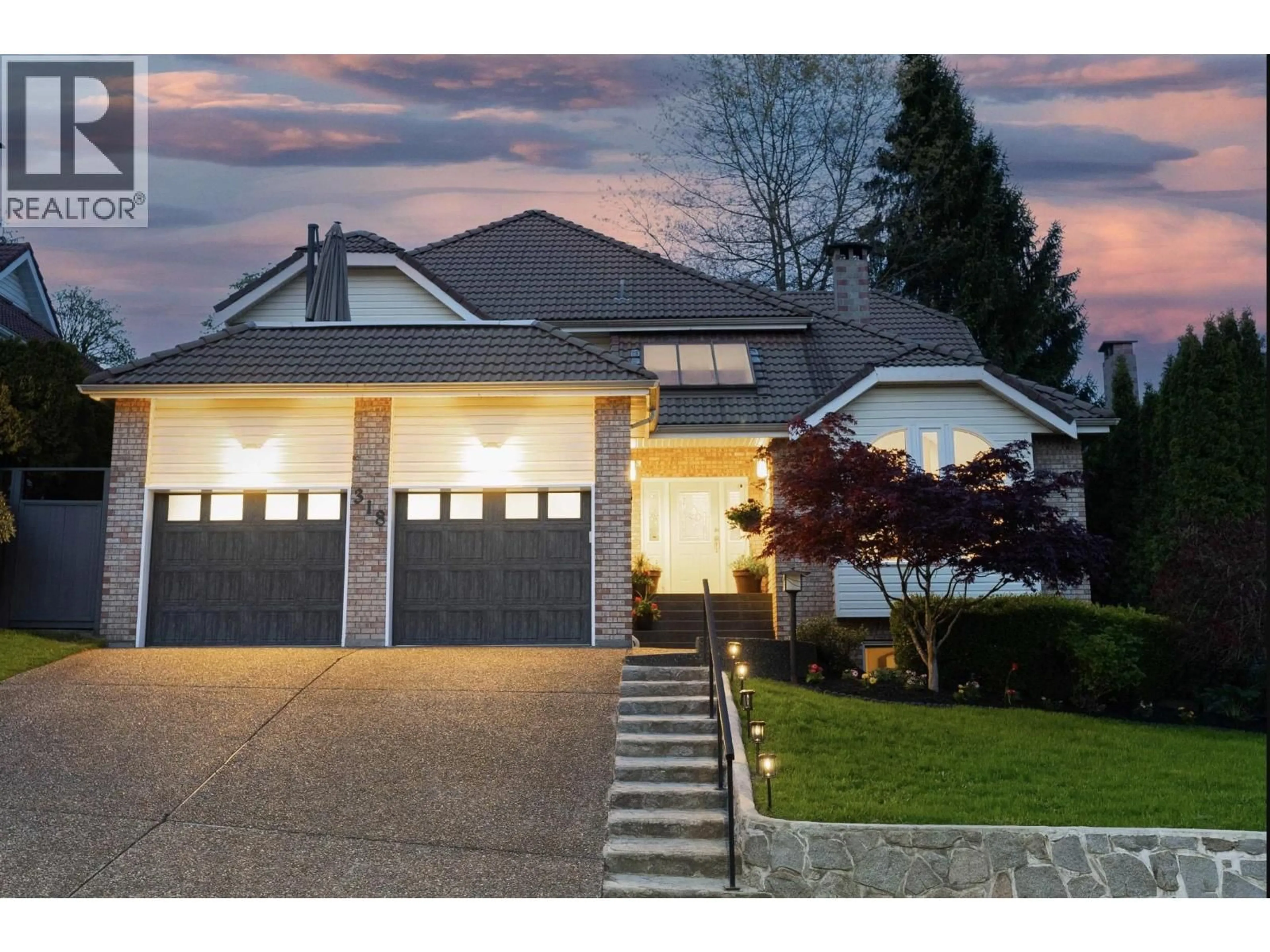 Home with vinyl exterior material, street for 318 ROCHE POINT DRIVE, North Vancouver British Columbia V7G2M2