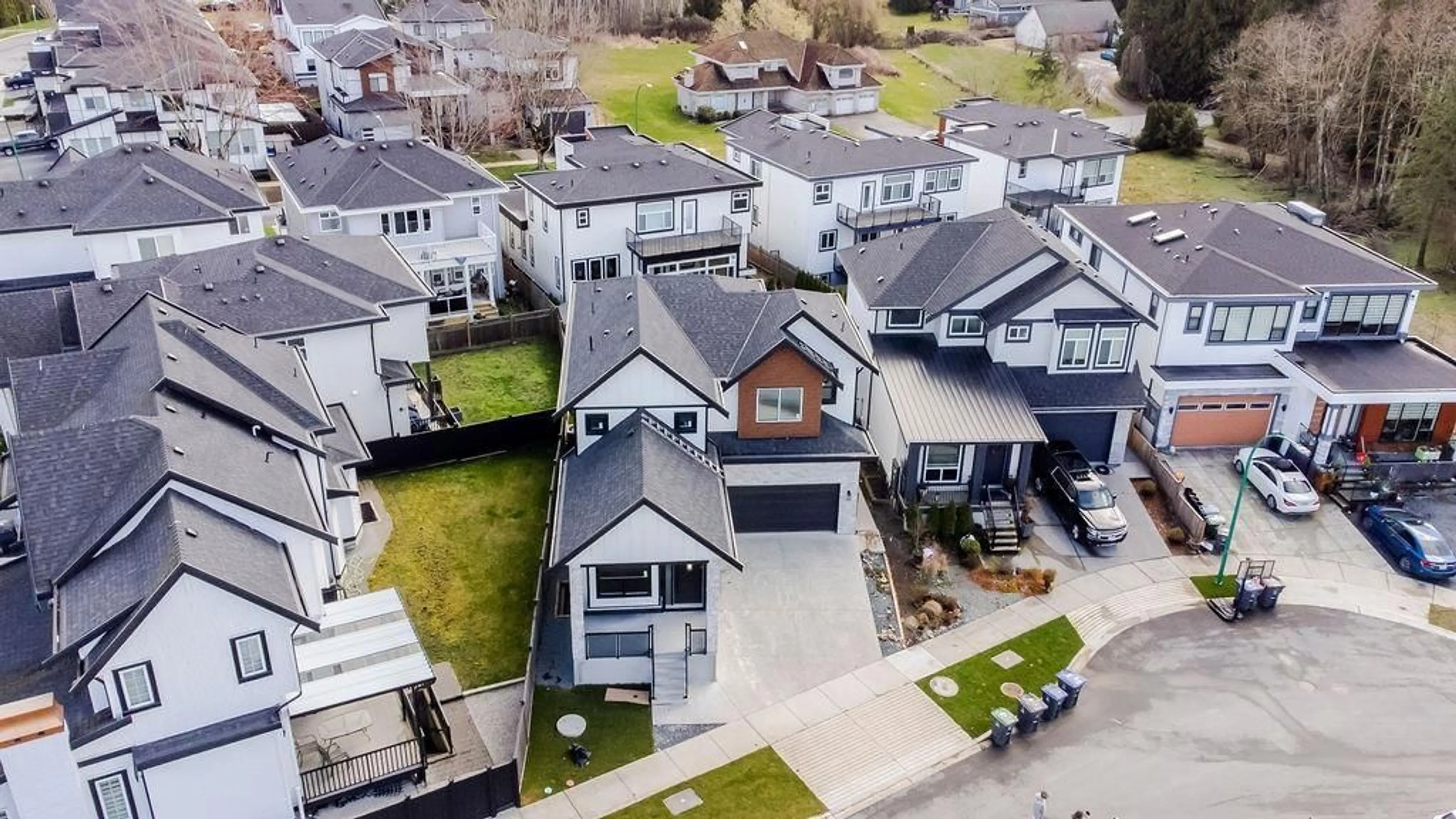 A pic from outside/outdoor area/front of a property/back of a property/a pic from drone, street for 7080 192A STREET, Surrey British Columbia V4N6V1