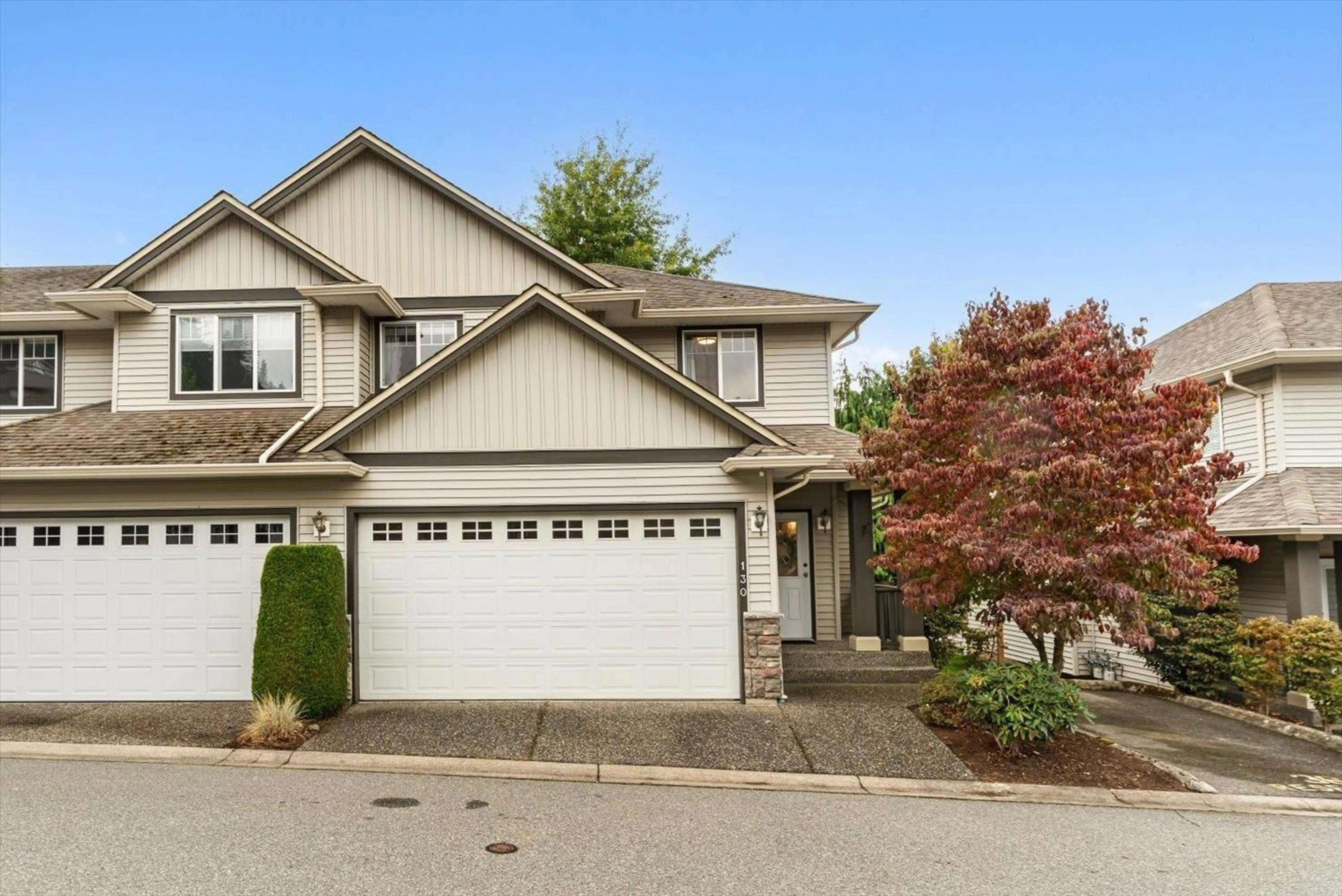 Home with vinyl exterior material, street for 130 - 46360 VALLEYVIEW ROAD, Chilliwack British Columbia V2R5L7