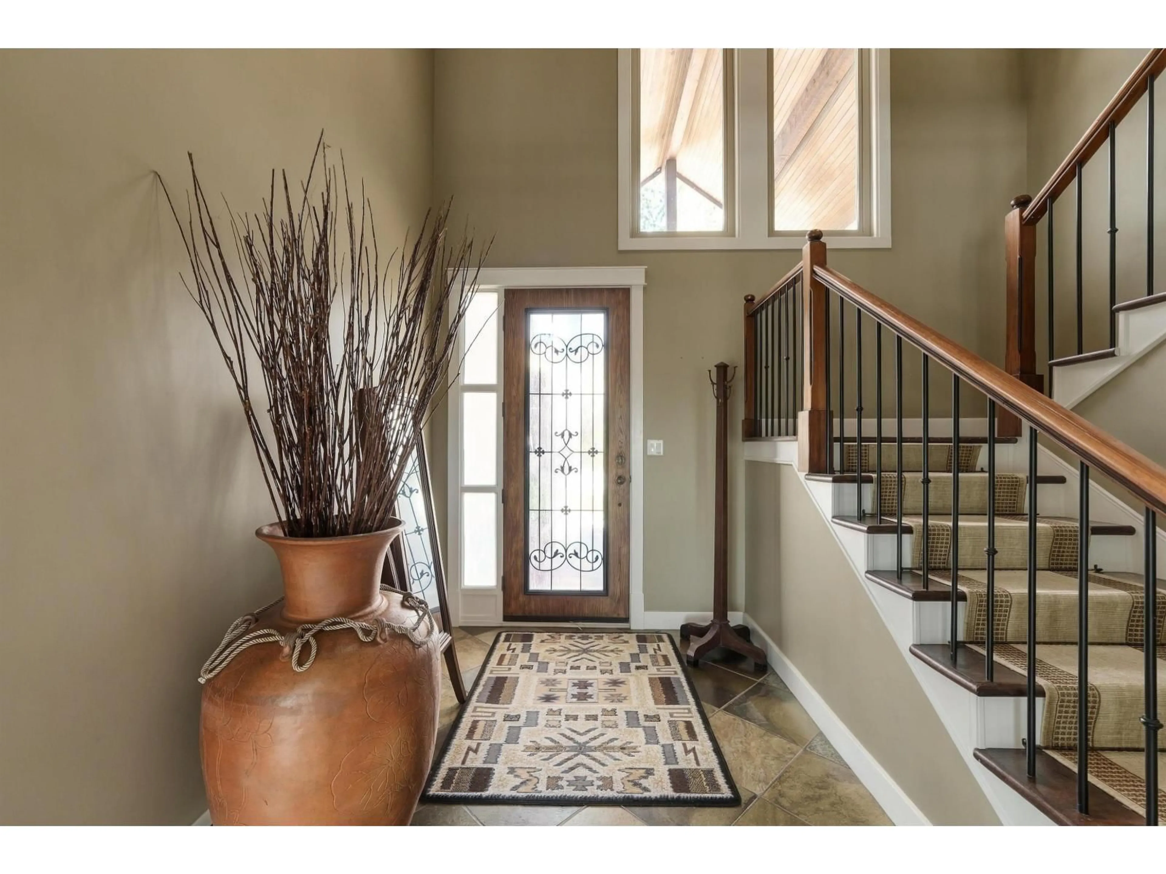 Indoor entryway for 5575 FAIRLIGHT CRESCENT, Delta British Columbia V4E1B3