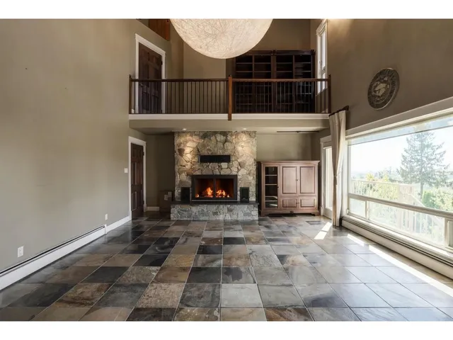 5575 FAIRLIGHT CRESCENT, Delta 5