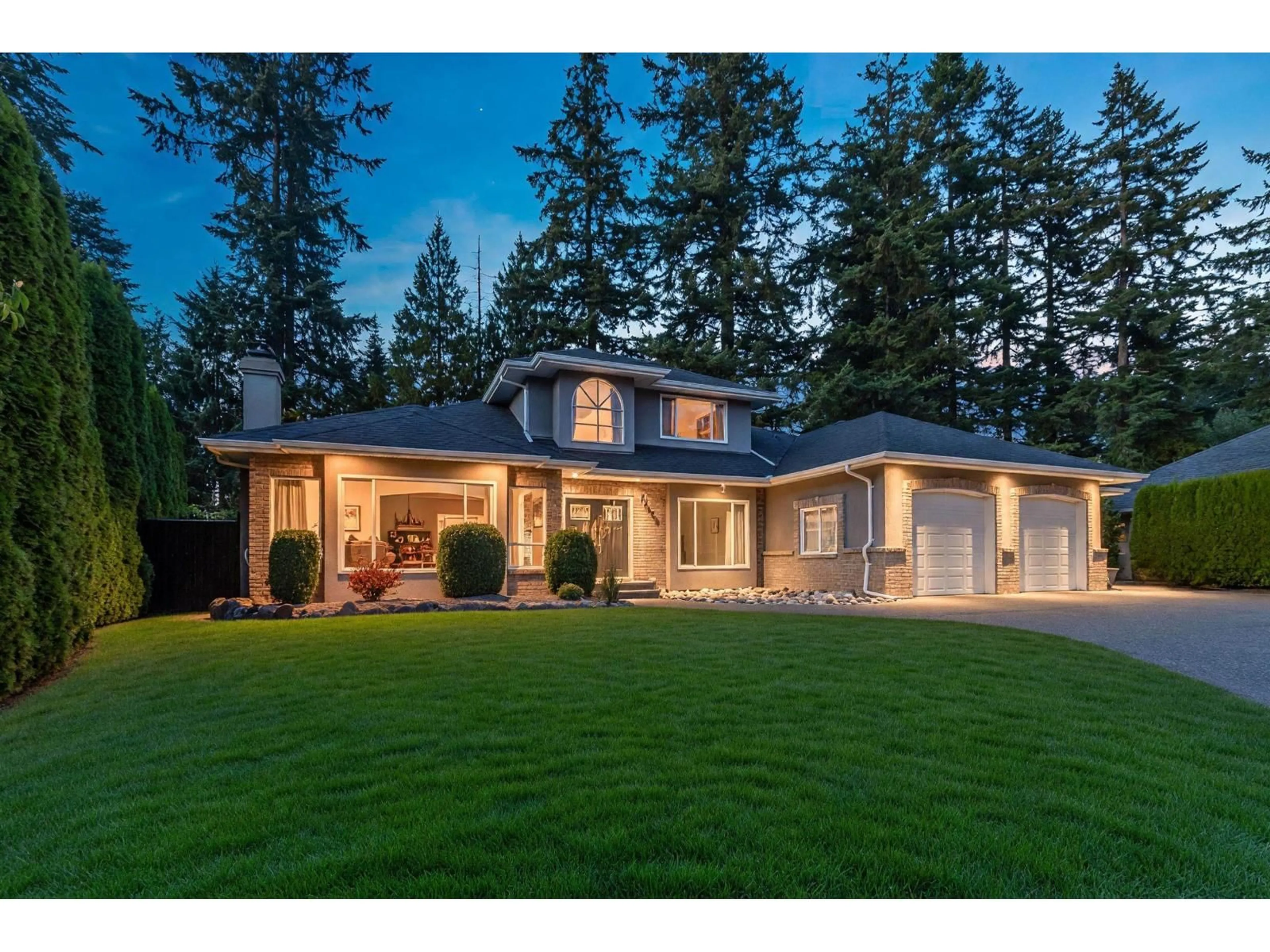 Home with vinyl exterior material, unknown for 14455 30A AVENUE, Surrey British Columbia V4P1P8