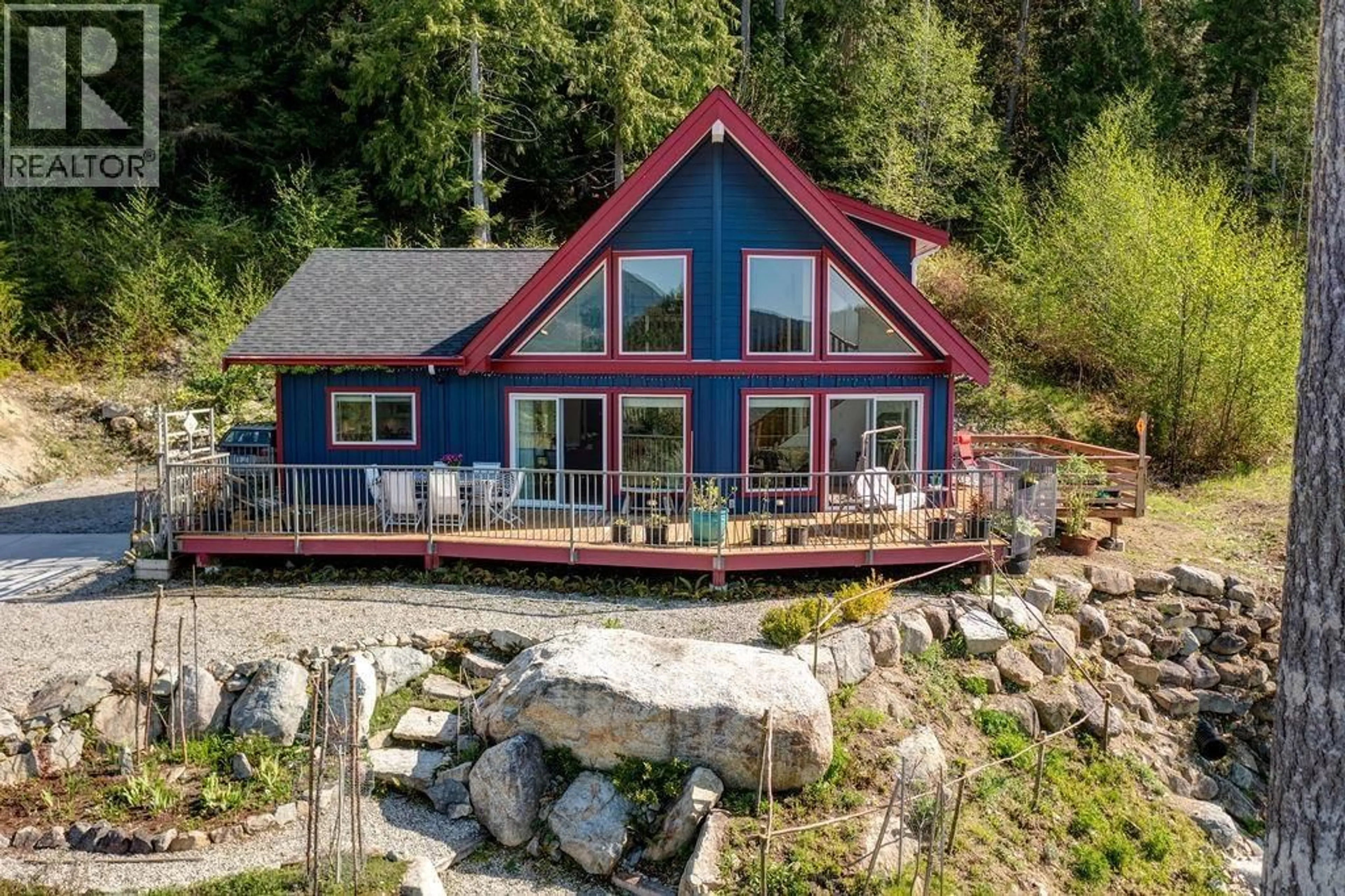 Home with vinyl exterior material, water/lake/river/ocean view for 5280 CECIL HILL ROAD, Madeira Park British Columbia V0N2H1