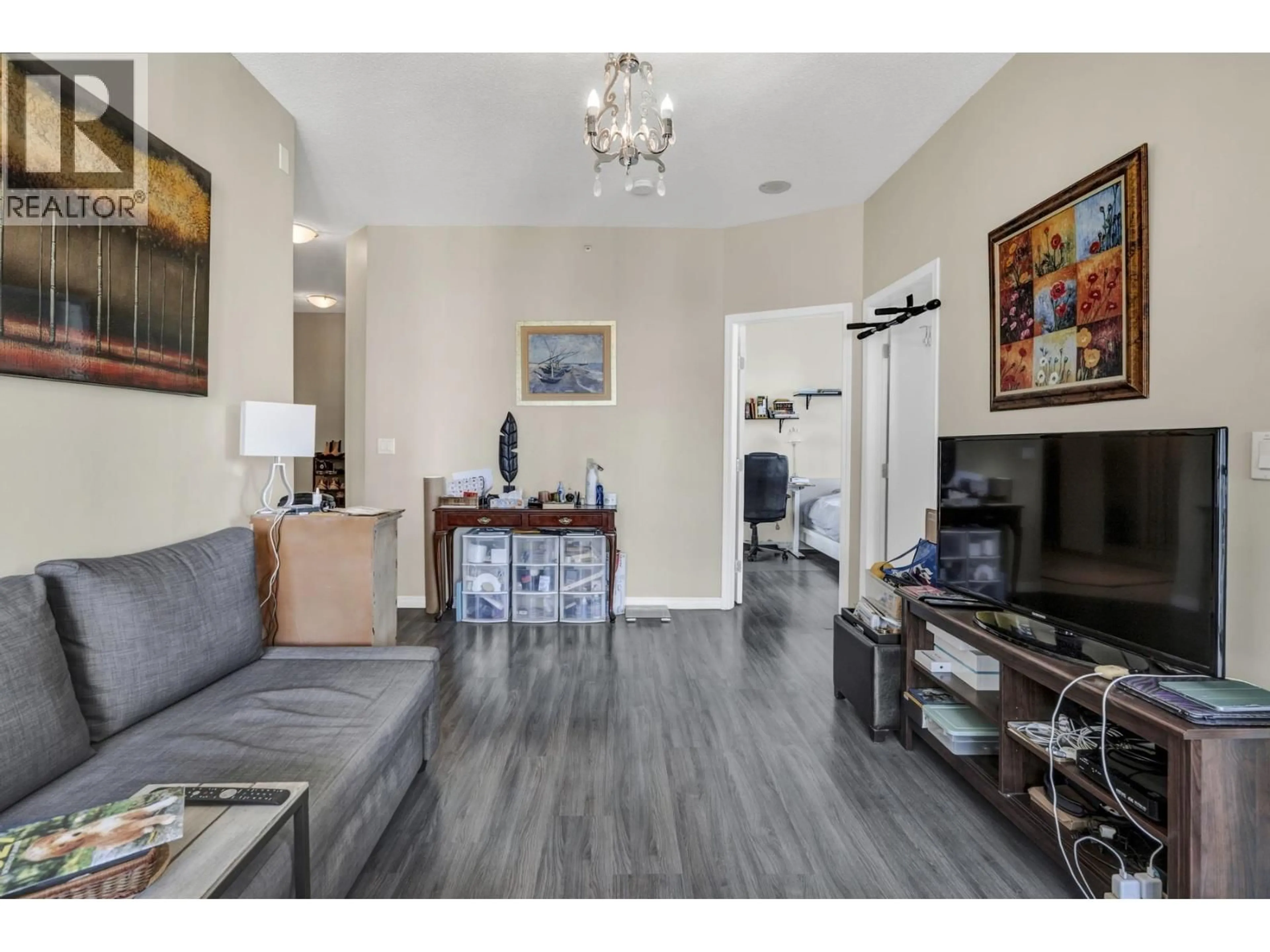 Living room with furniture, unknown for 607 - 1239 GEORGIA STREET, Vancouver British Columbia V6E4R8
