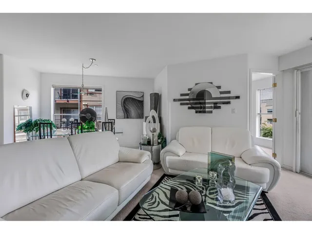 206 - 15290 18TH AVENUE, Surrey 3