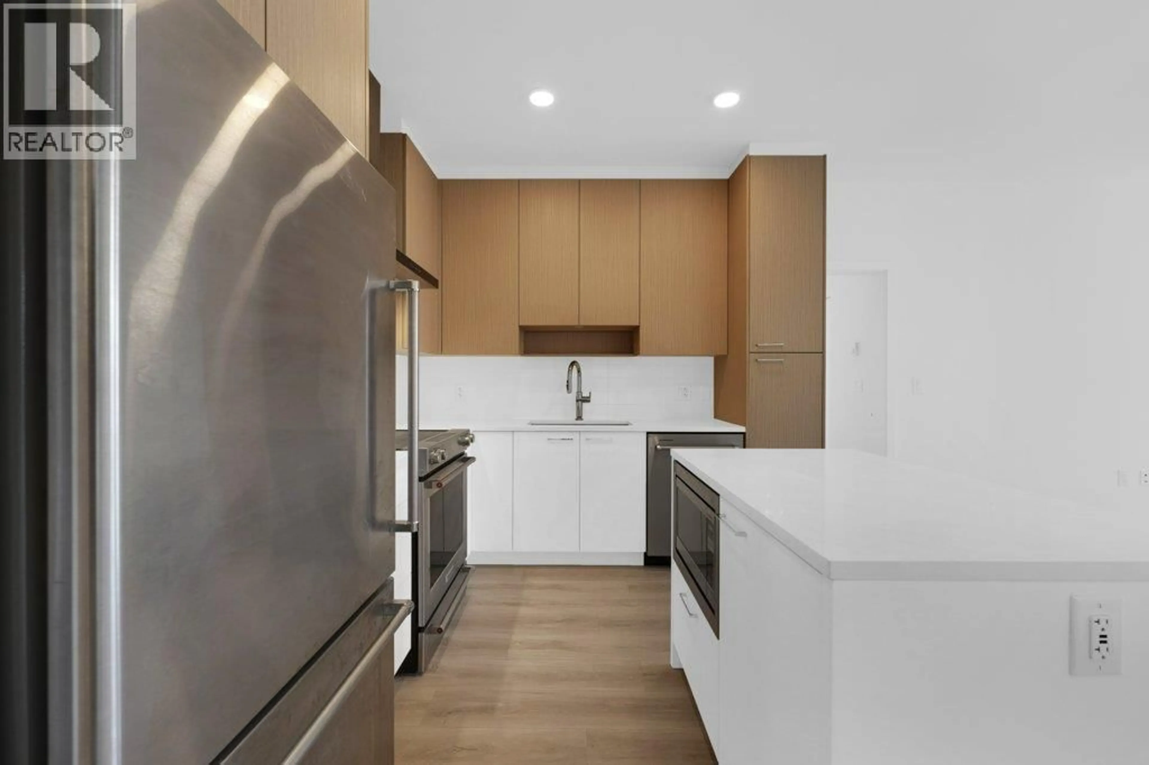 Standard kitchen, wood/laminate floor for 421 - 7588 16TH STREET, Burnaby British Columbia V3N0H8