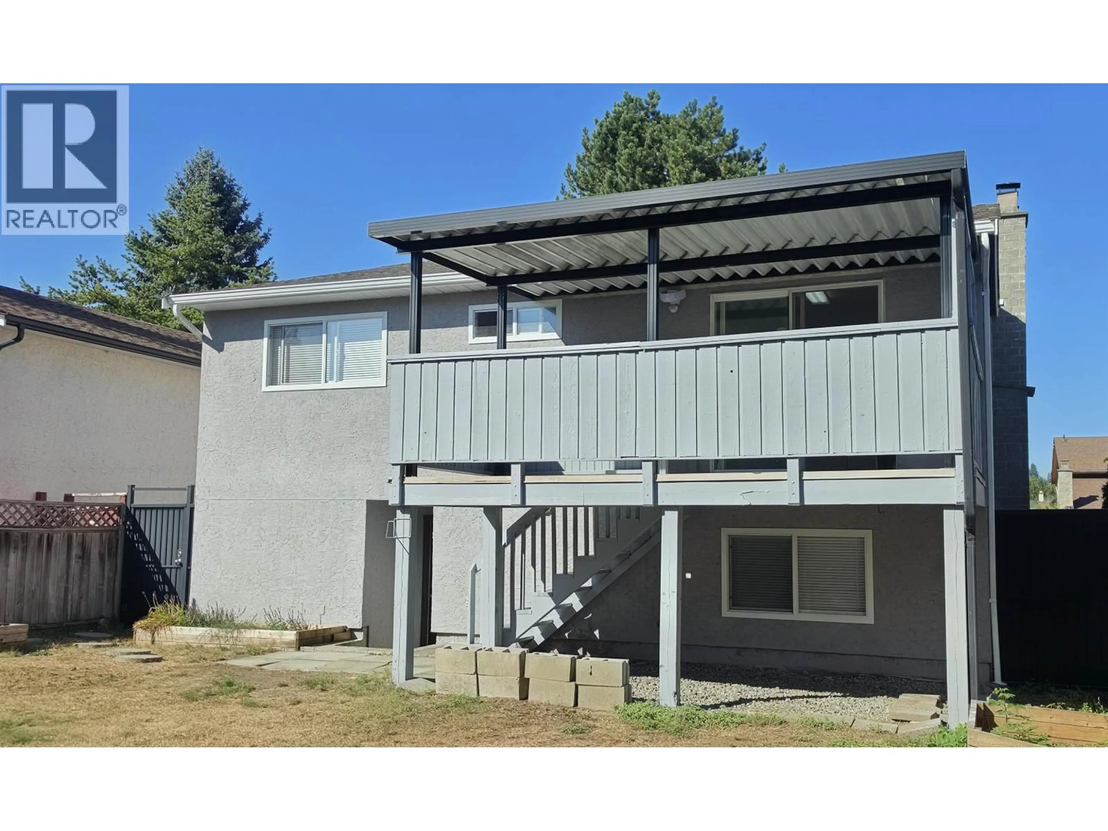 Home with vinyl exterior material, building for 3220 HARWOOD AVENUE, Coquitlam British Columbia V3E1T8
