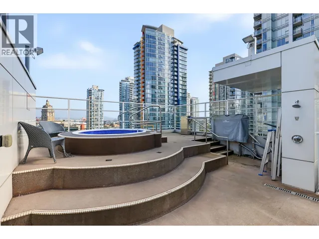 315 - 161 GEORGIA STREET, Vancouver 3