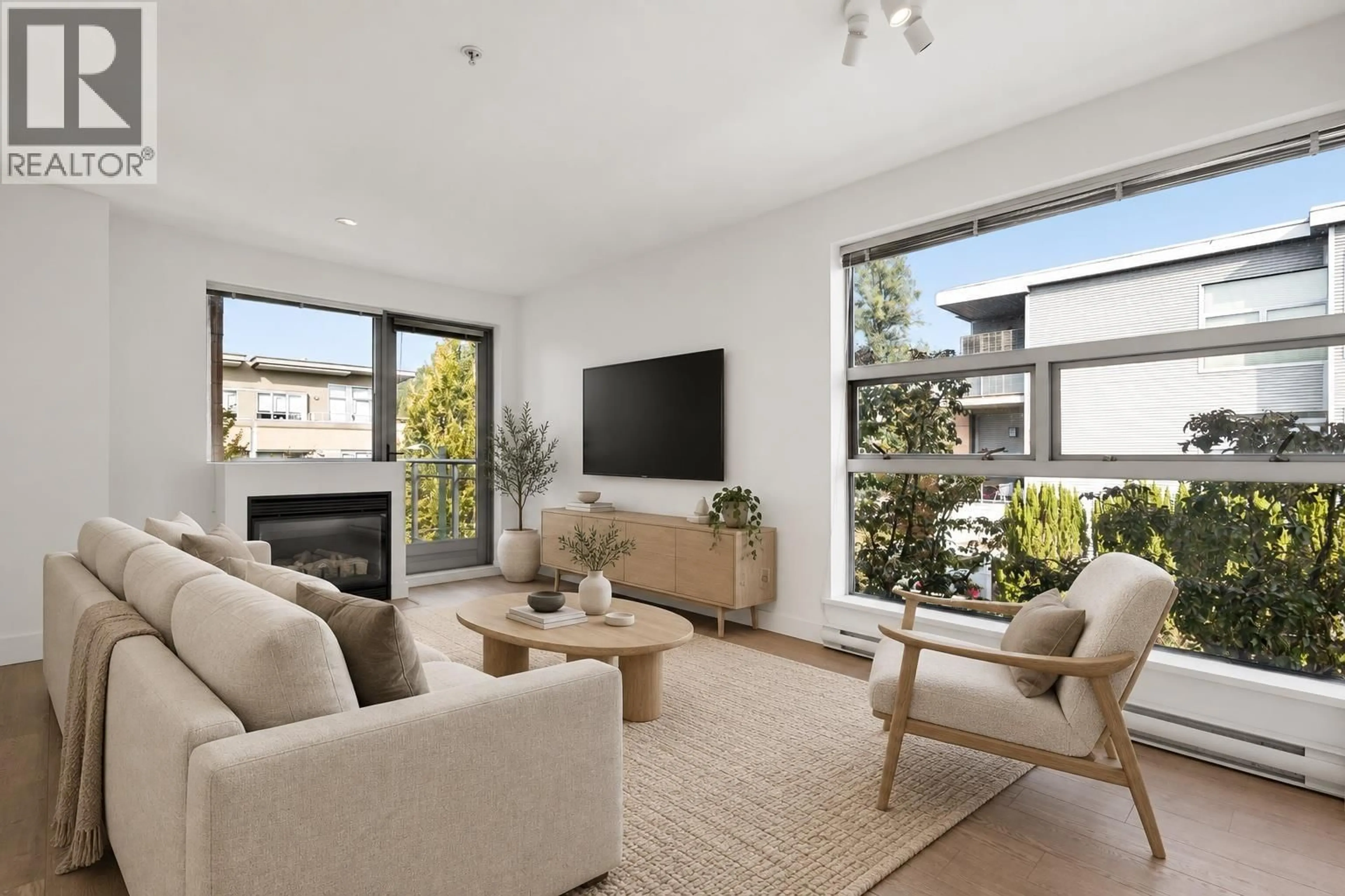 Living room with furniture, unknown for 307 - 2680 ARBUTUS STREET, Vancouver British Columbia V6J5L8