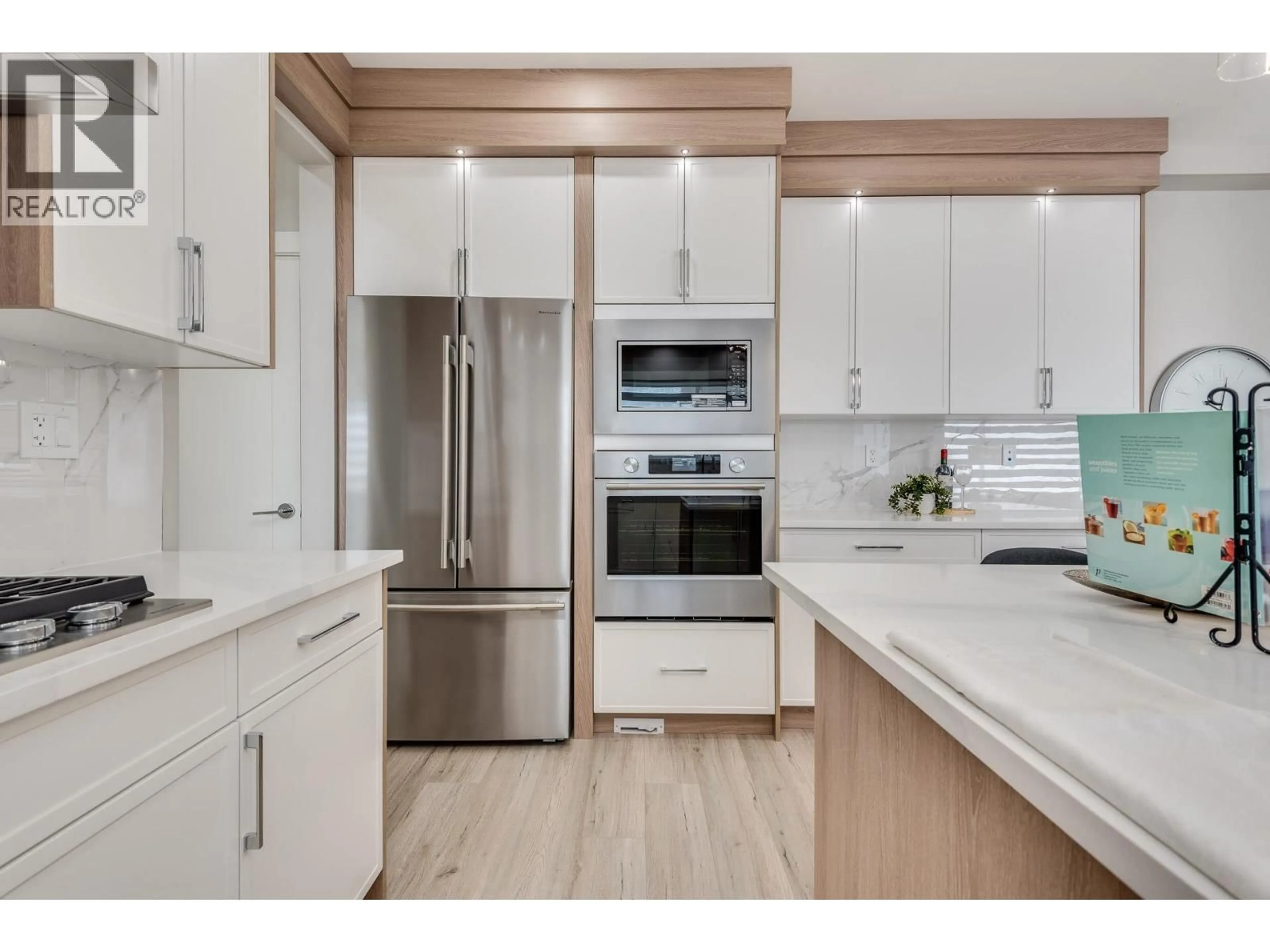 Open concept kitchen, unknown for 3550 MONSON CRESCENT, Coquitlam British Columbia V3B0S2