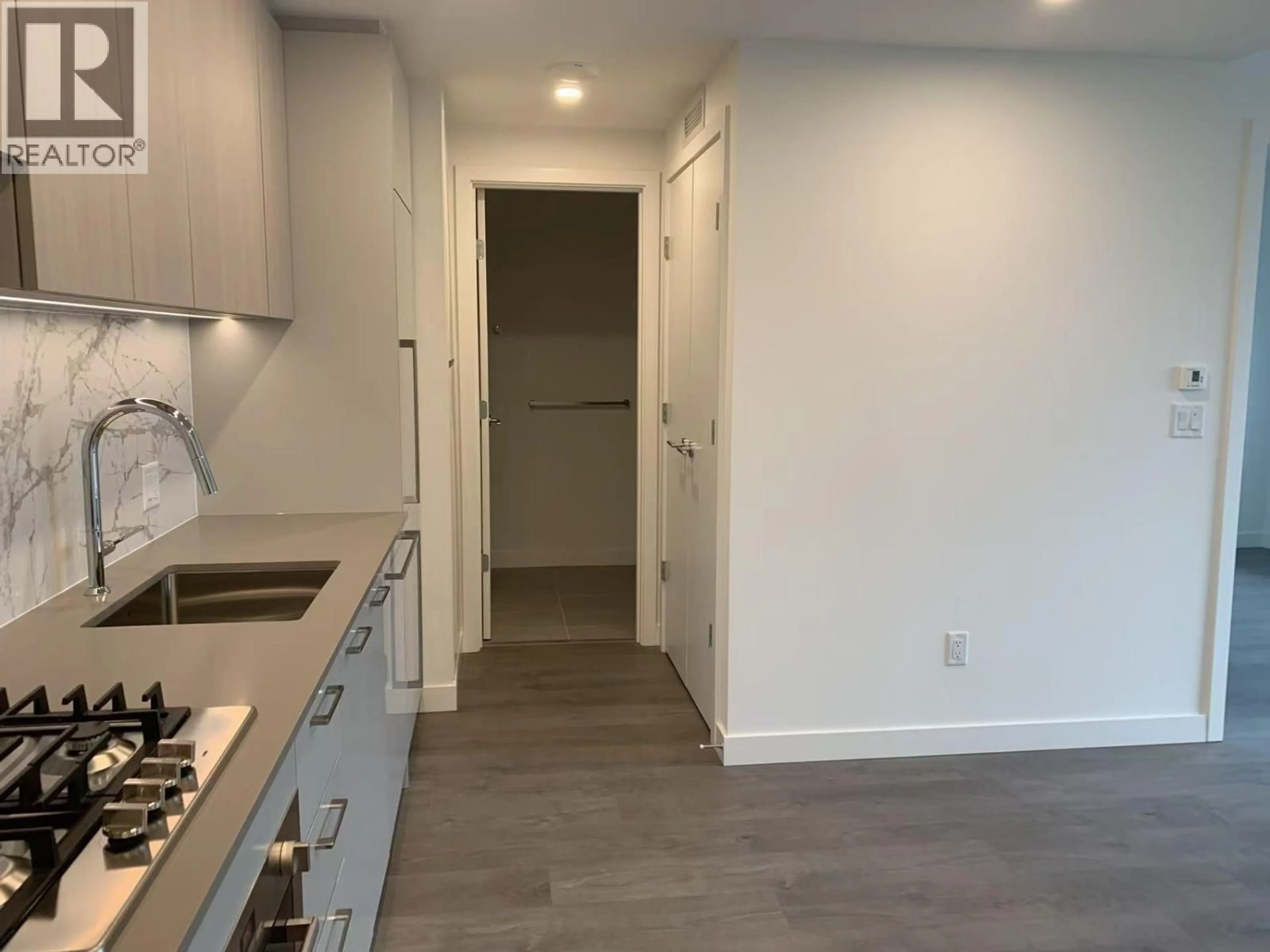 Unknown for 1005 - 6468 WILLINGDON AVENUE, Burnaby British Columbia V5H0L3