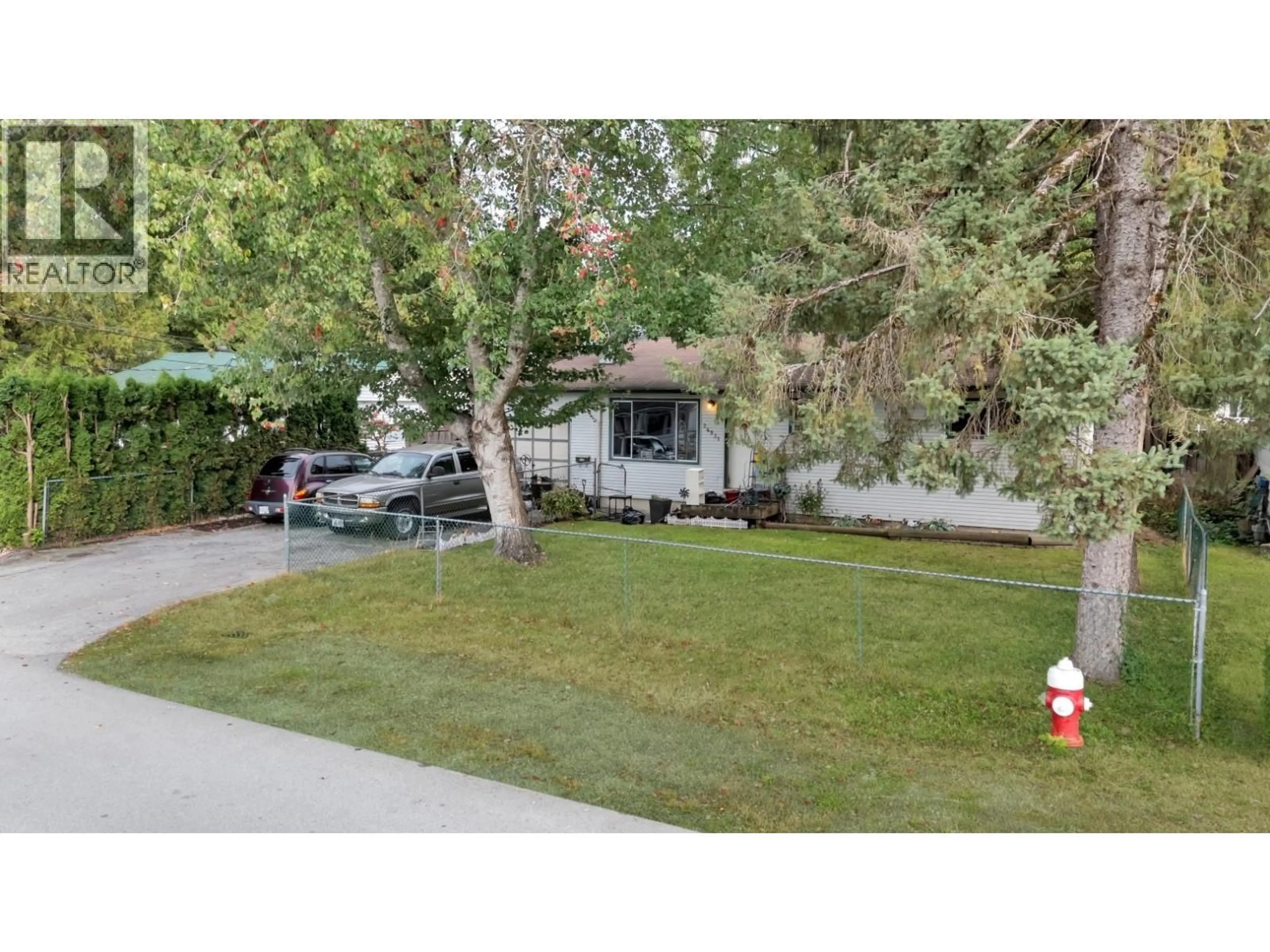 A pic from outside/outdoor area/front of a property/back of a property/a pic from drone, street for 24931 121 AVENUE, Maple Ridge British Columbia V4R2A6