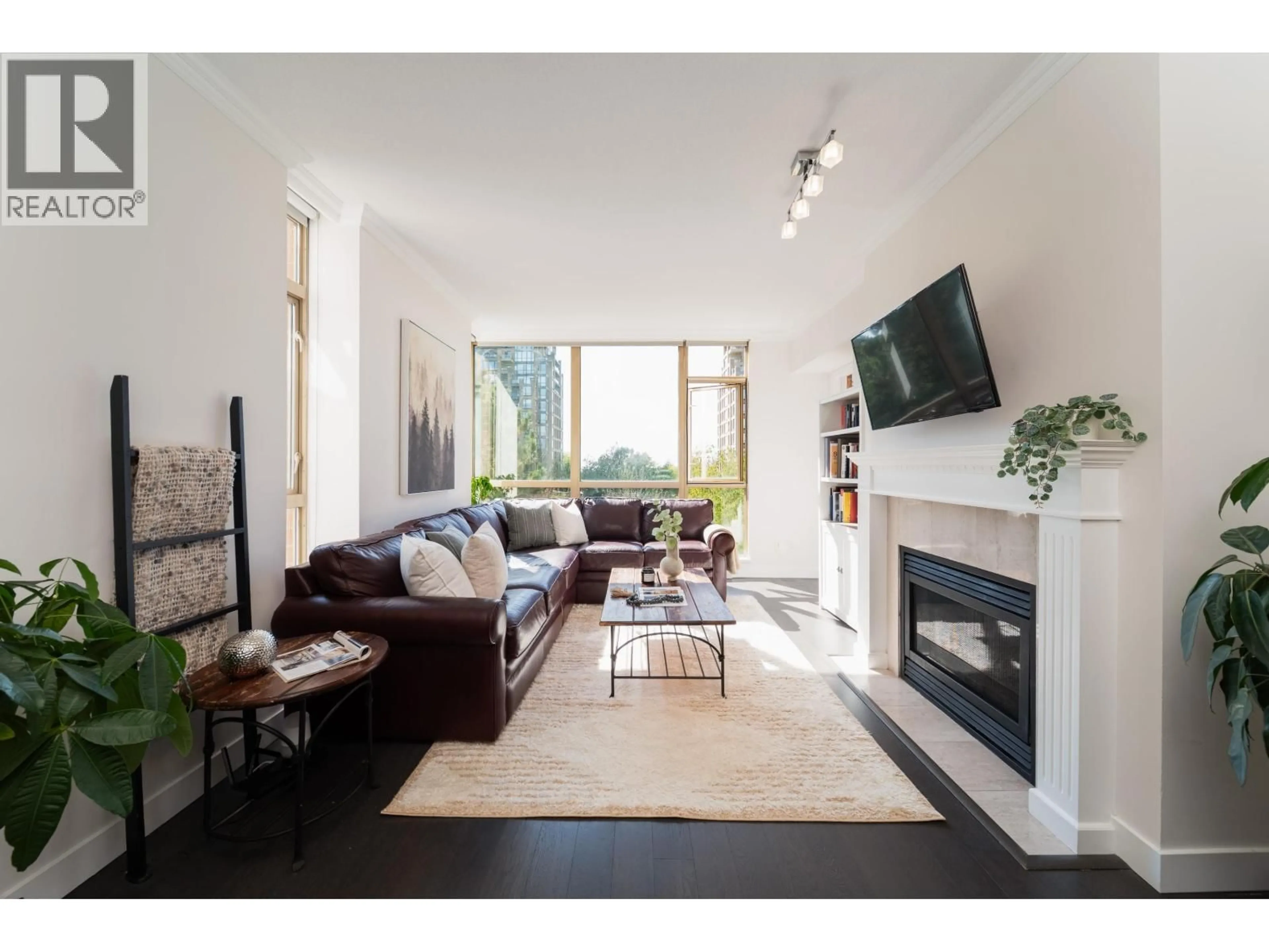 Living room with furniture, unknown for 507 - 6838 STATION HILL DRIVE, Burnaby British Columbia V3N5A4