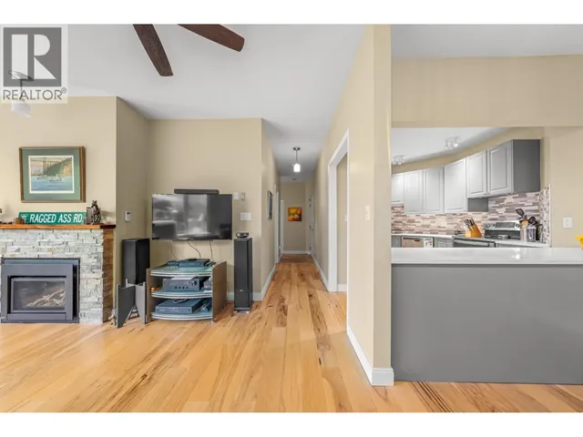 204 - 1150 QUAYSIDE DRIVE, New Westminster 4