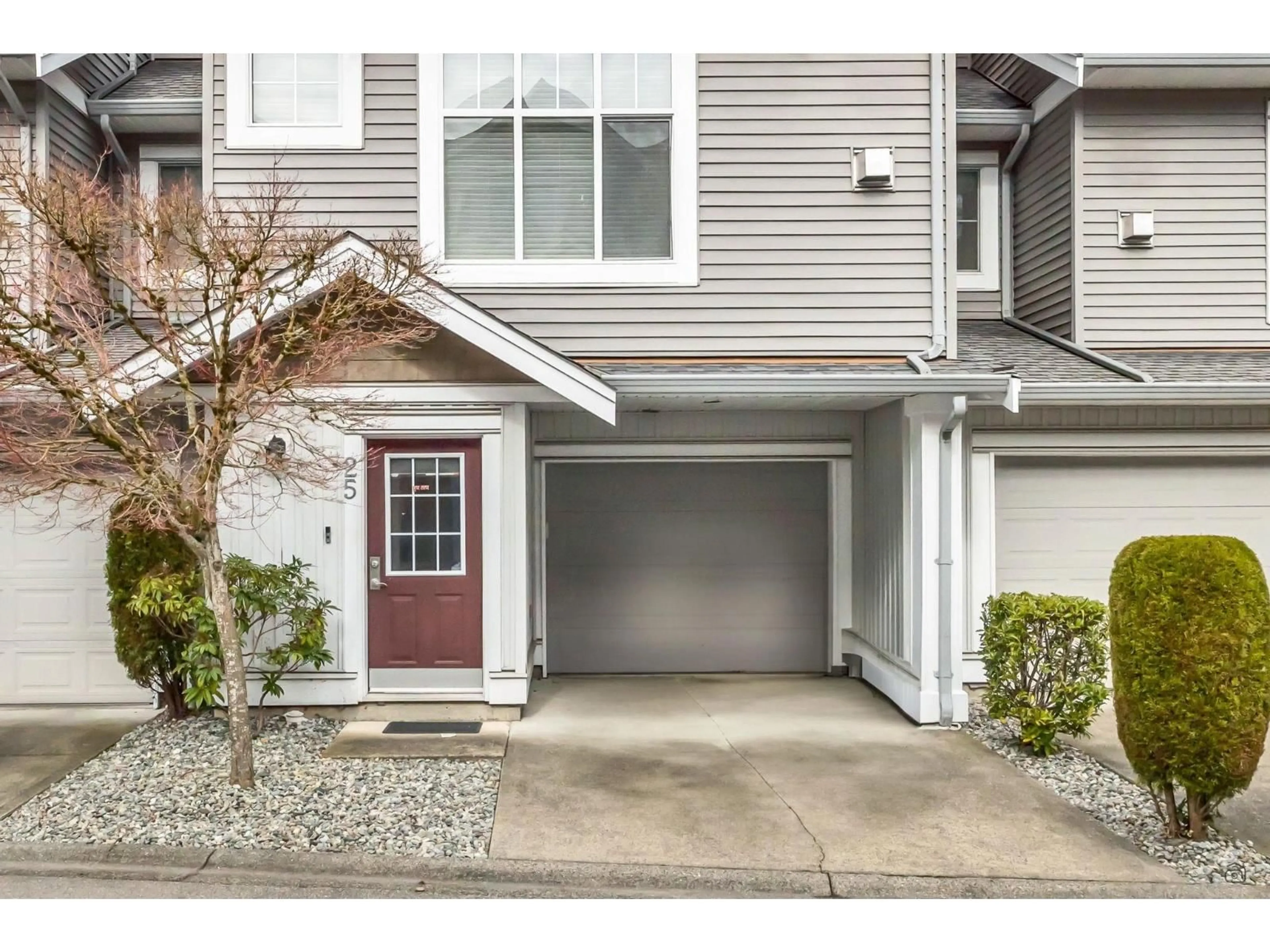 Unknown for 25 - 16760 61 AVENUE, Surrey British Columbia V3S3V3