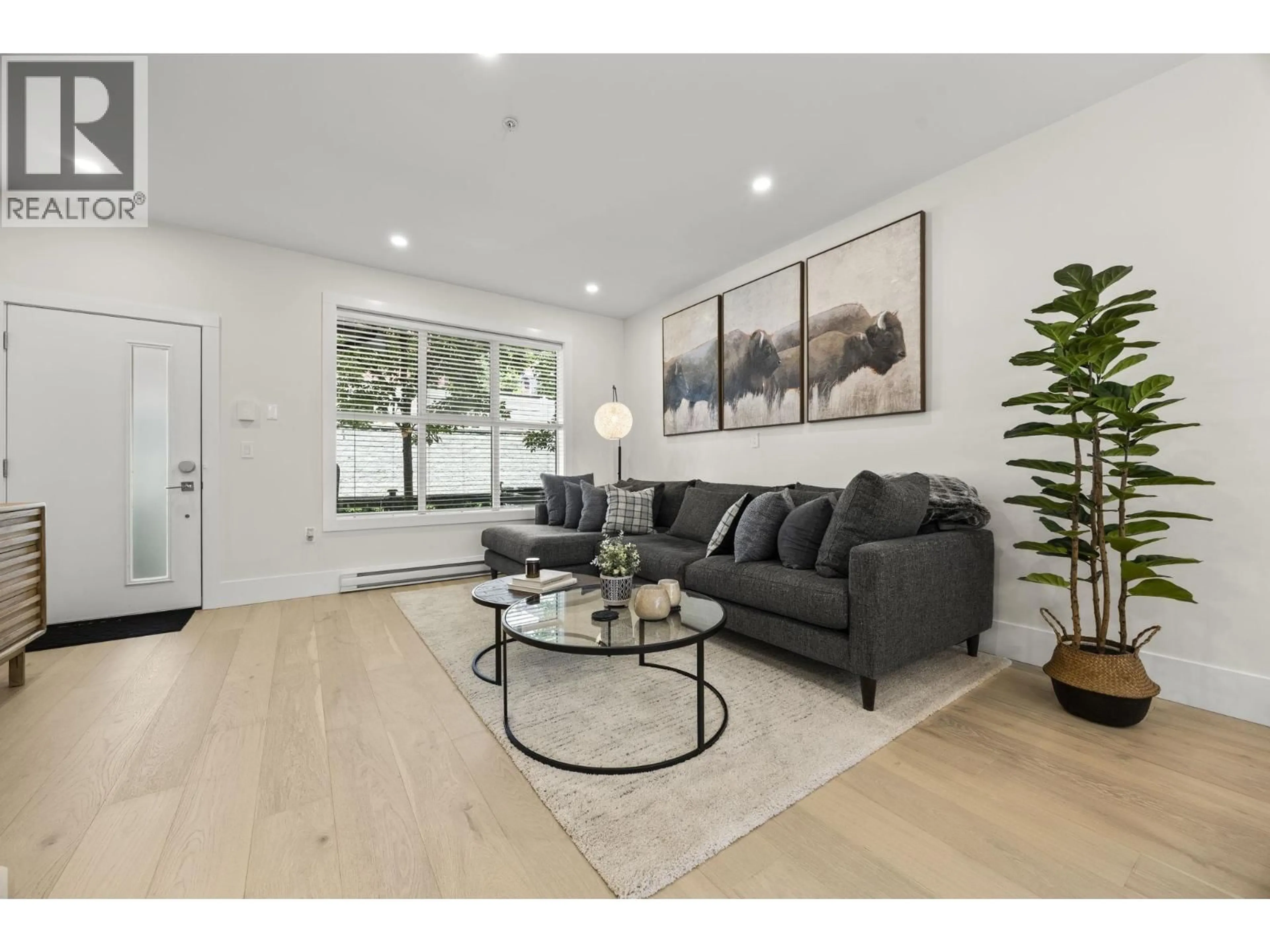 Living room with furniture, wood/laminate floor for 41 - 13260 236 STREET, Maple Ridge British Columbia V4R0G6
