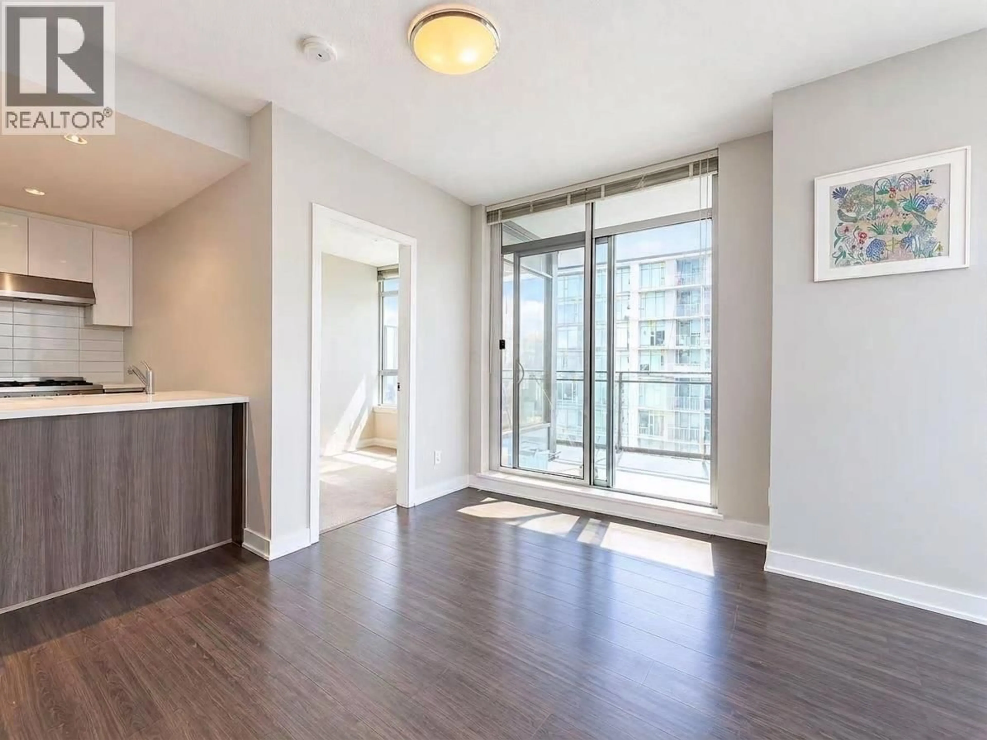 Indoor entryway for 2506 - 4900 LENNOX LANE, Burnaby British Columbia V5H0G9