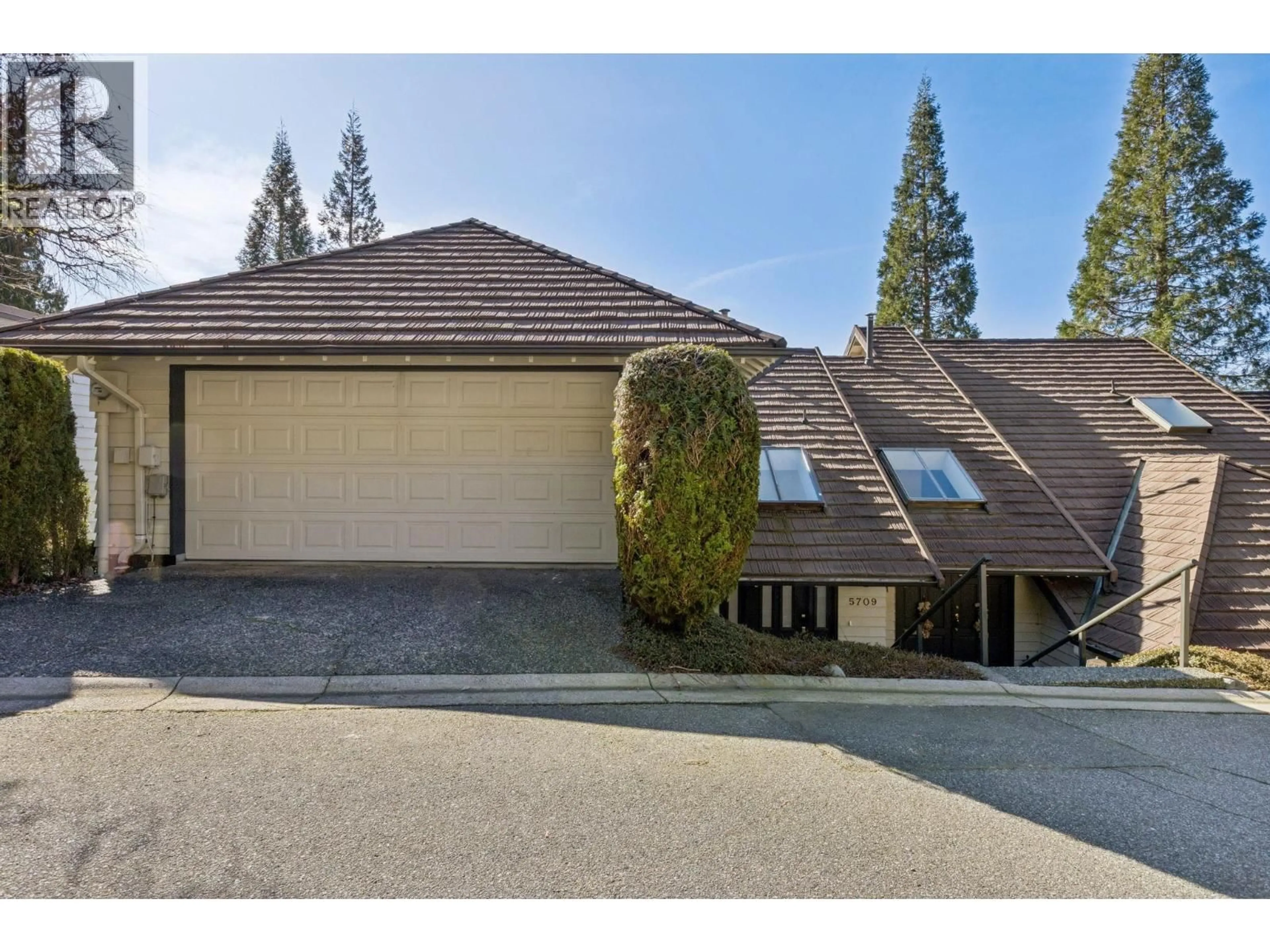 Unknown for 5709 OWL COURT, North Vancouver British Columbia V7R4V1