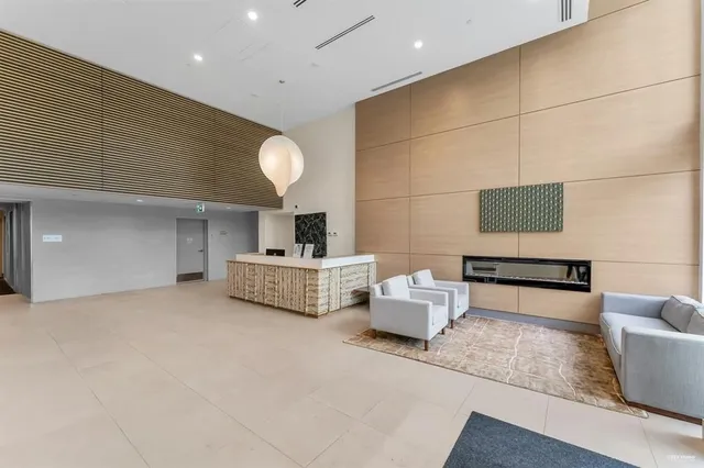 1902 - 13318 104 AVENUE, Surrey 3