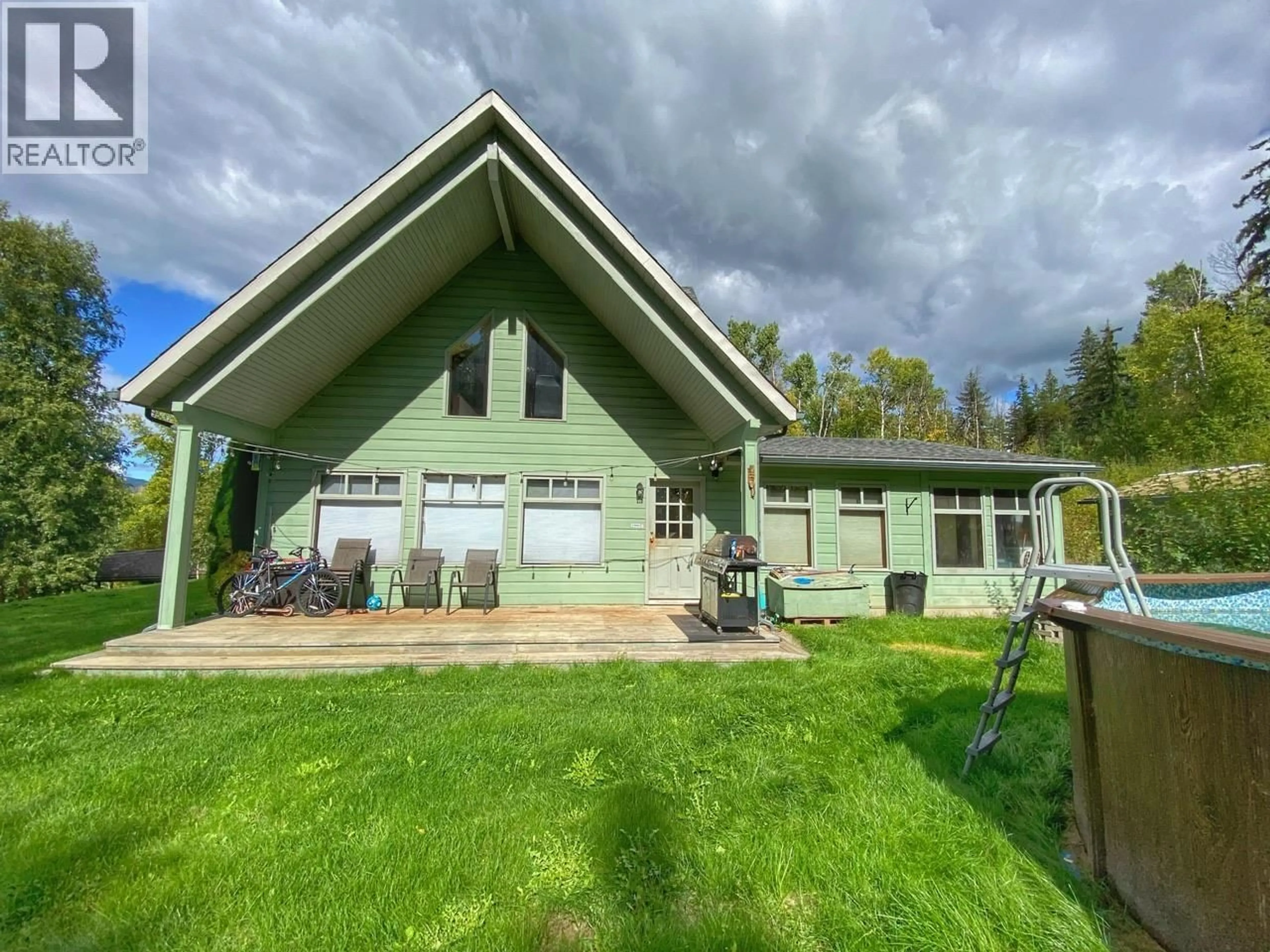 Home with vinyl exterior material, unknown for 3130 62 HIGHWAY, Hazelton British Columbia V0J1Y1