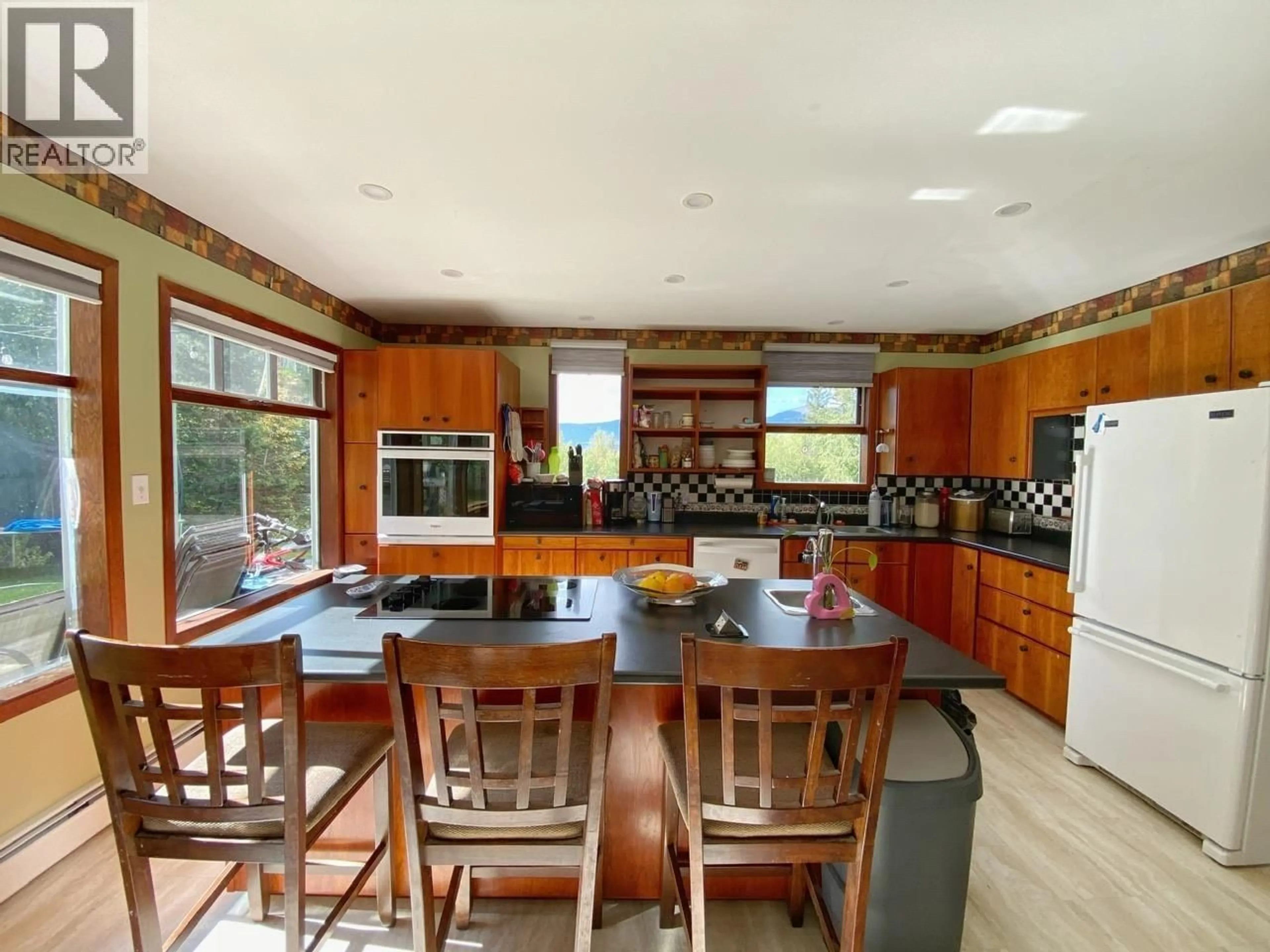 Open concept kitchen, ceramic/tile floor for 3130 62 HIGHWAY, Hazelton British Columbia V0J1Y1