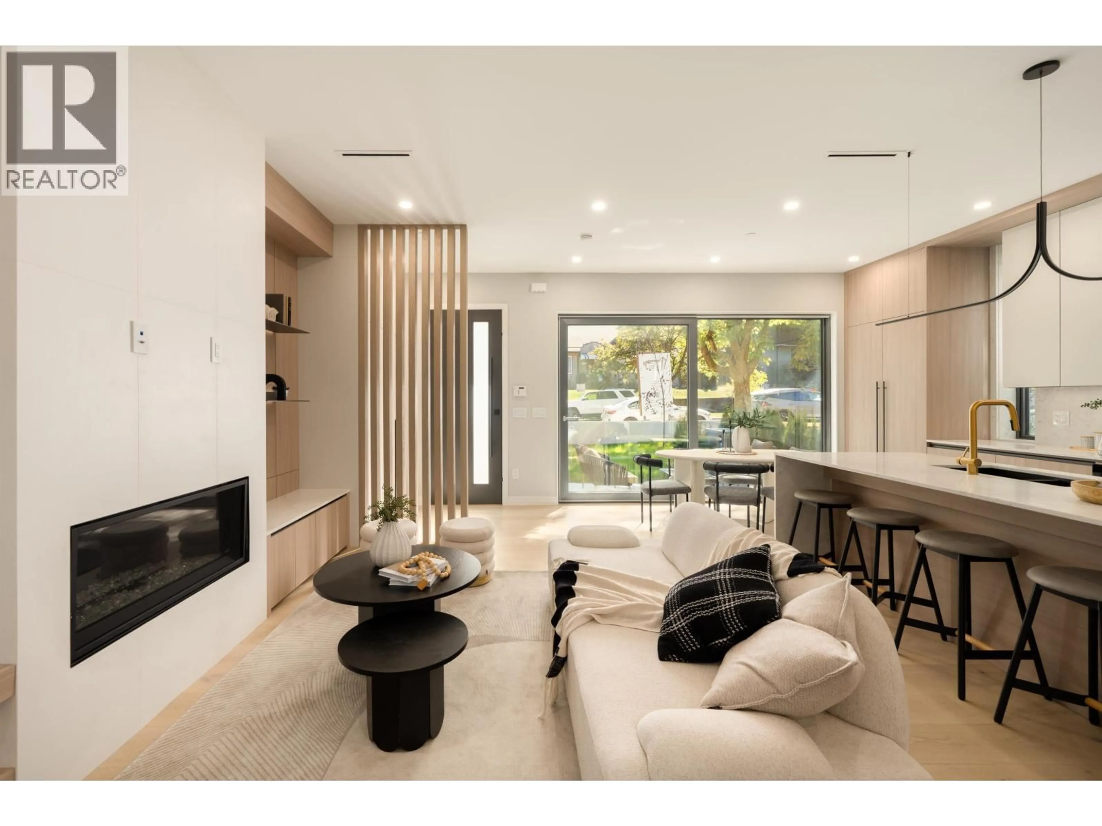 Living room with furniture, unknown for 1 - 2941 29TH AVENUE, Vancouver British Columbia V6L1Y3
