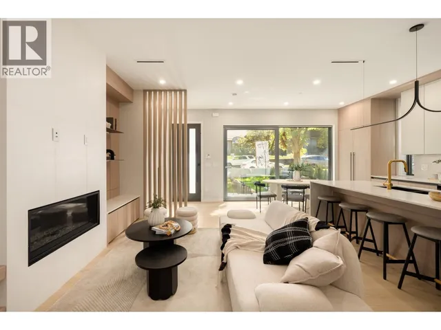 1 - 2941 29TH AVENUE, Vancouver 3