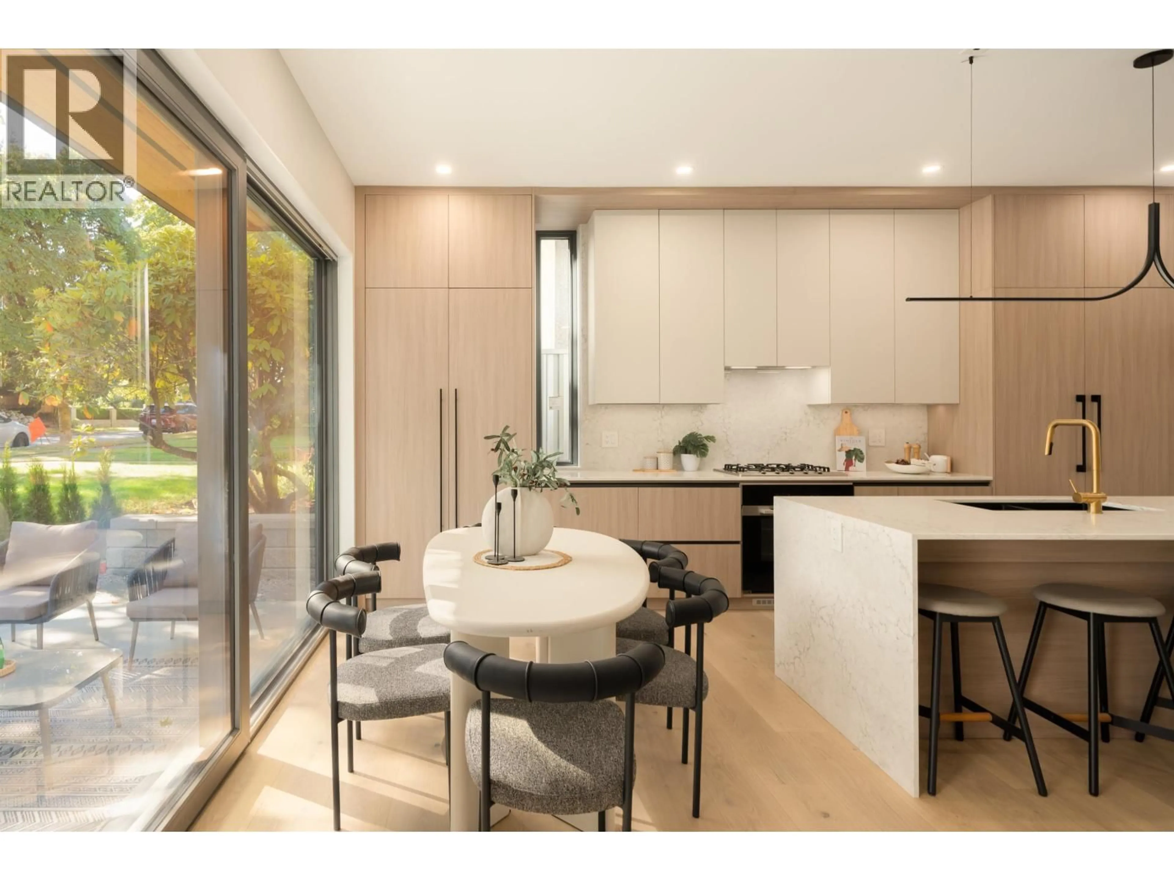 Contemporary kitchen, ceramic/tile floor for 1 - 2941 29TH AVENUE, Vancouver British Columbia V6L1Y3
