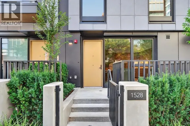 1528 6TH AVENUE, Vancouver 2