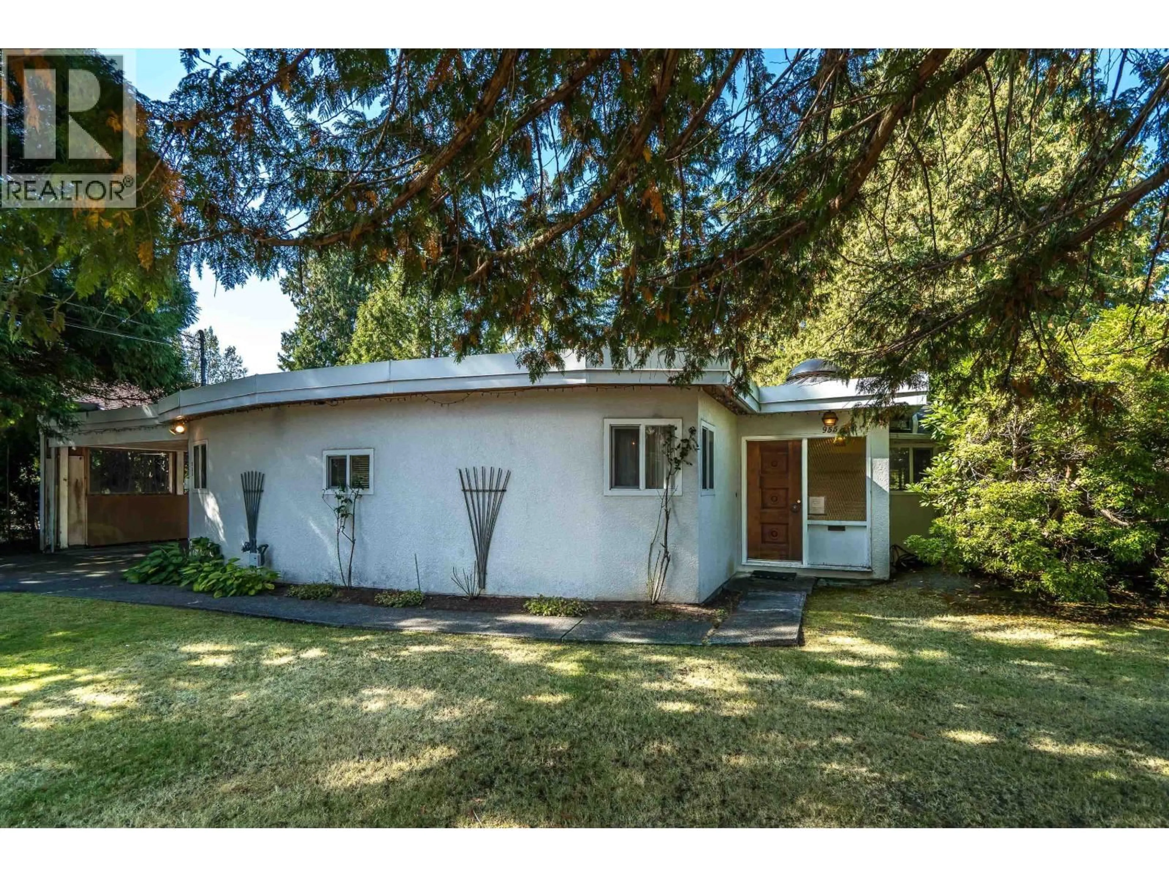Unknown for 955 50B STREET, Delta British Columbia V4M2V8