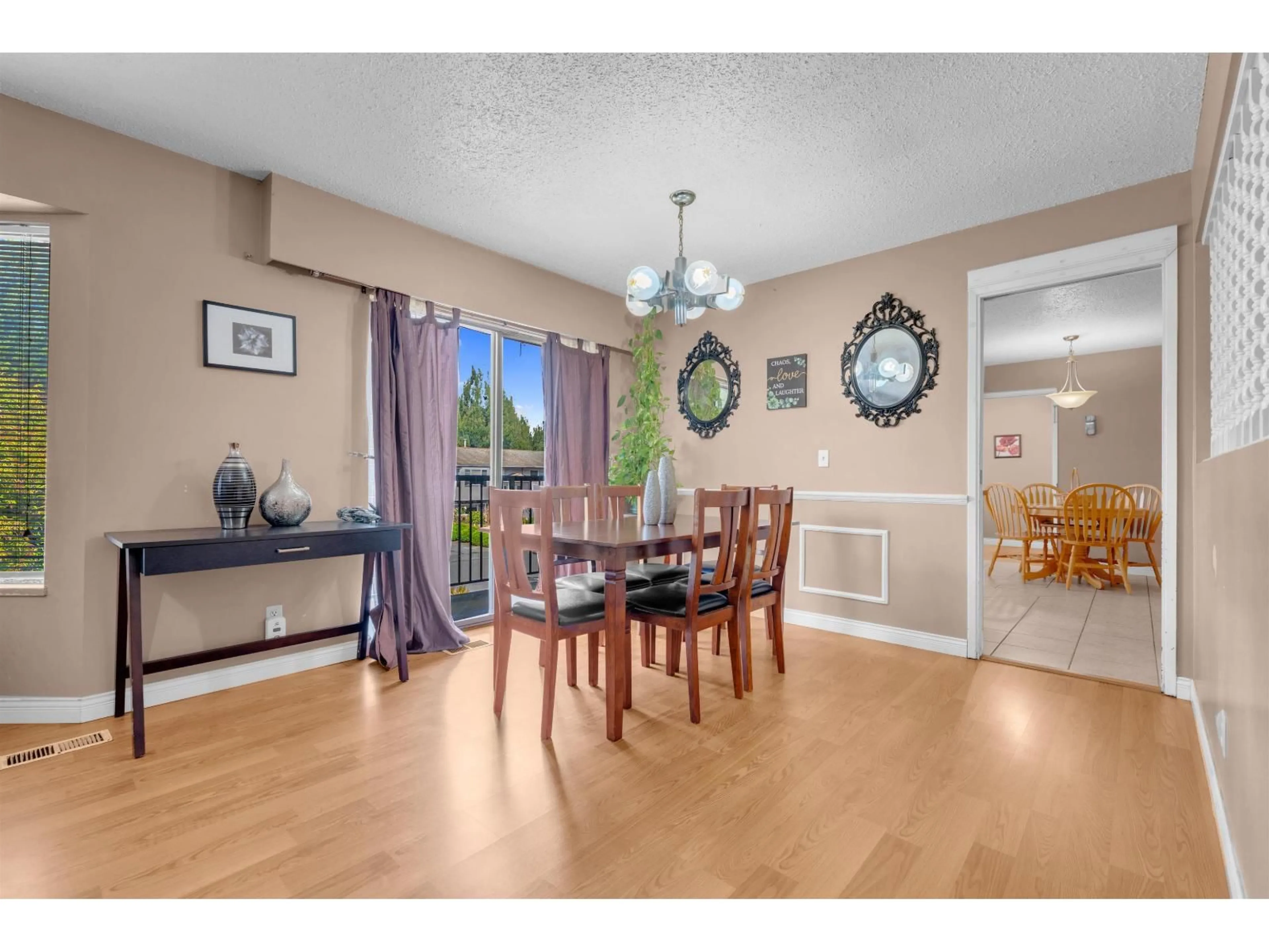 Dining room, wood/laminate floor for 14110 72A AVENUE, Surrey British Columbia V3W7M7
