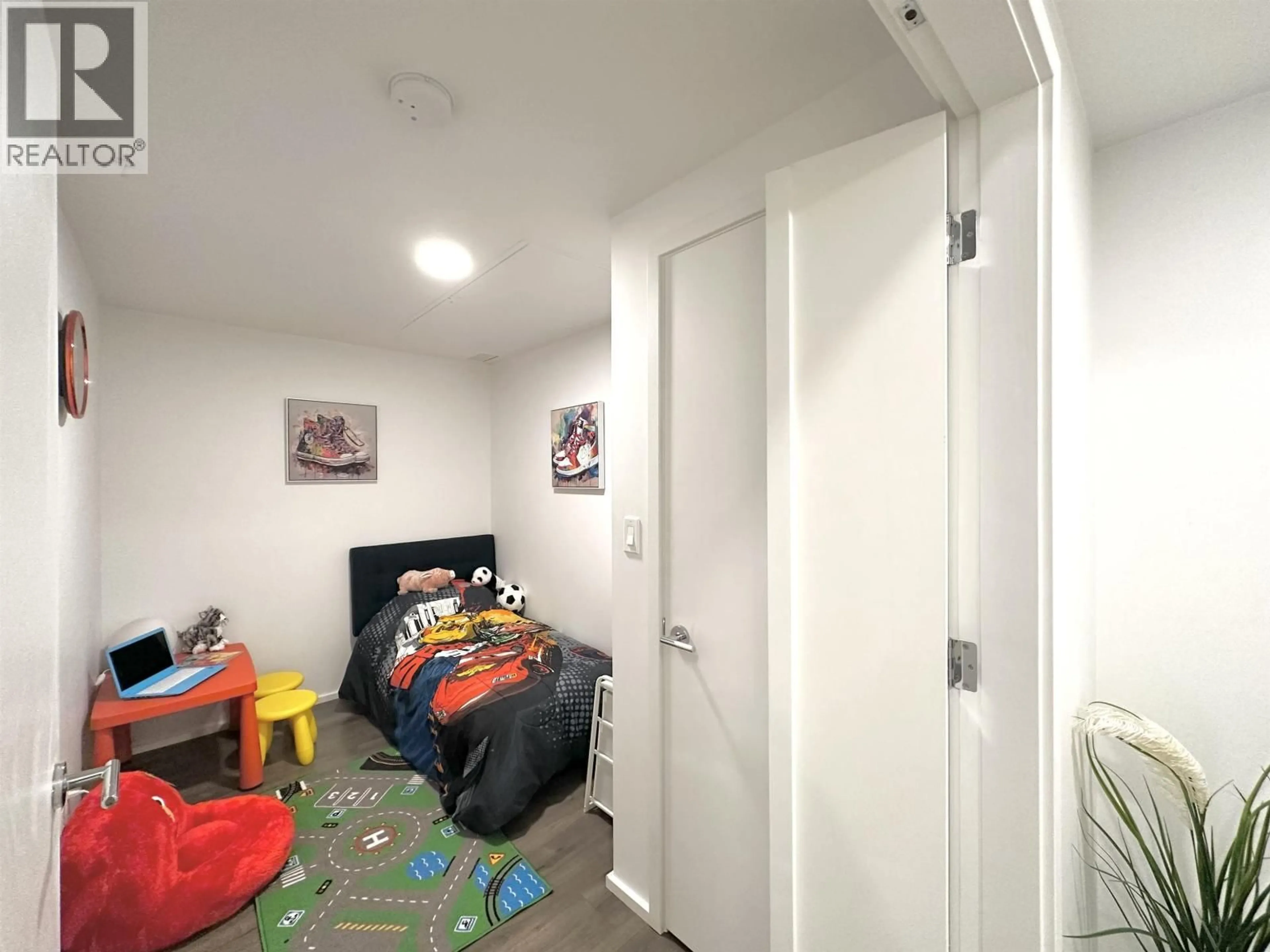 A pic of a room for 2511 - 3833 EVERGREEN PLACE, Burnaby British Columbia V3J0M2