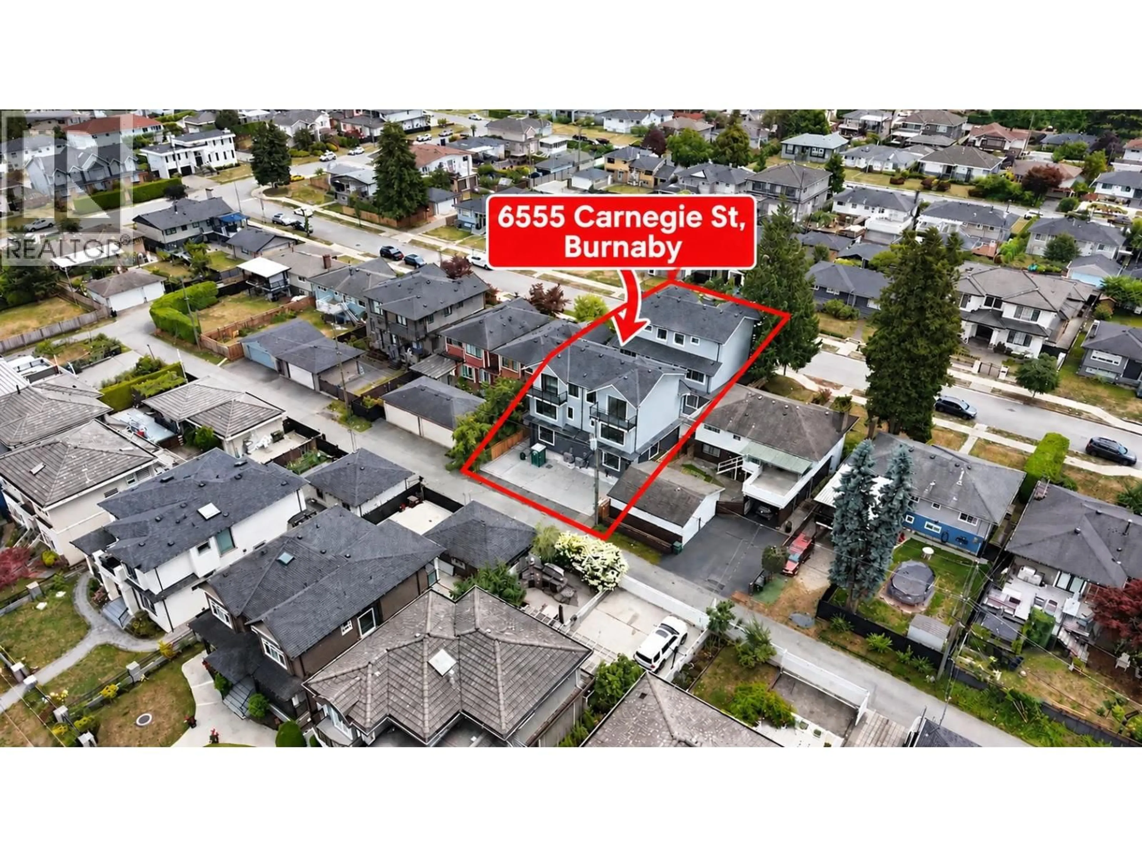 A pic from outside/outdoor area/front of a property/back of a property/a pic from drone, street for 2 - 6555 CARNEGIE STREET, Burnaby British Columbia V5B1Y2