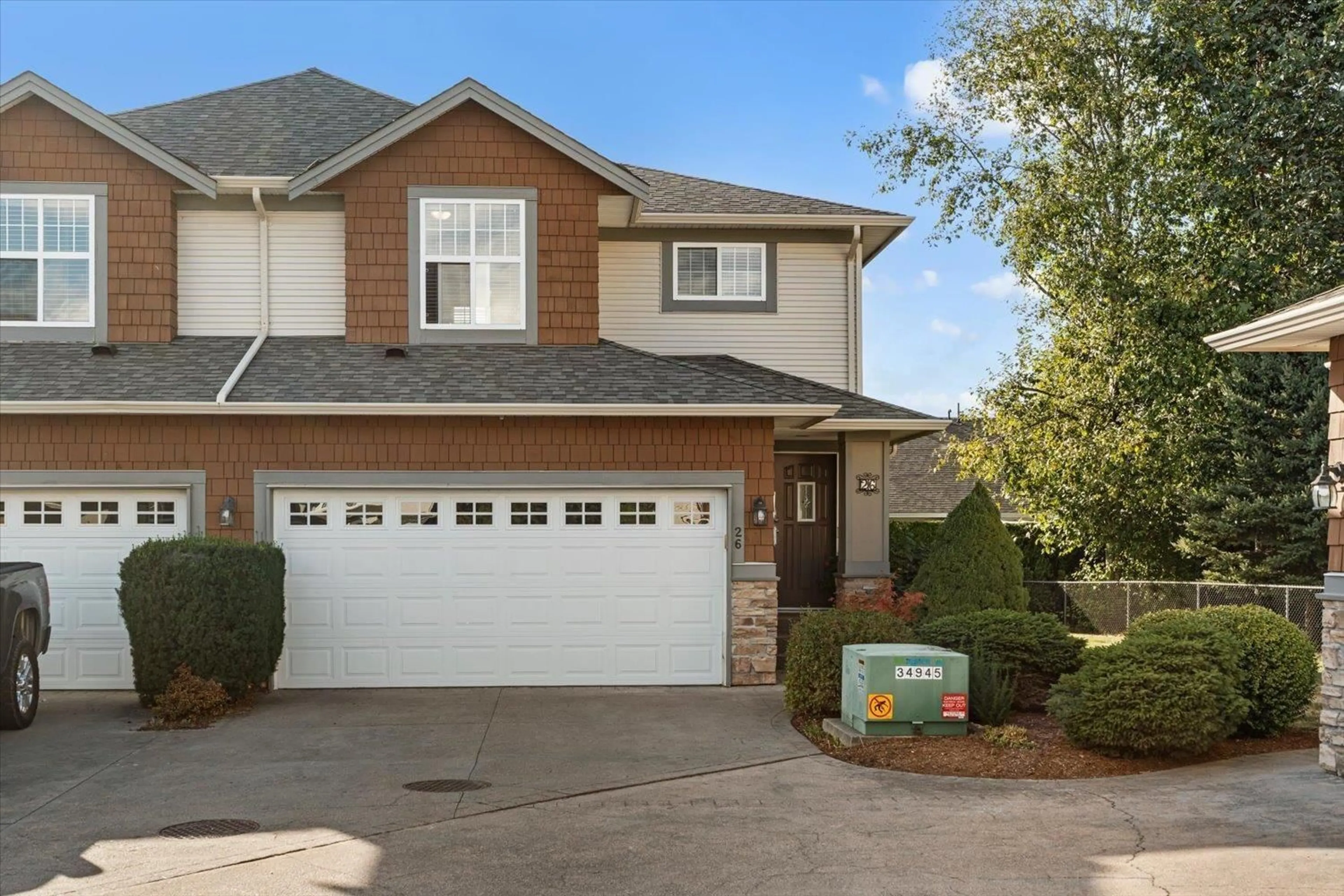 Home with brick exterior material, street for 26 - 7475 GARNET DRIVE, Chilliwack British Columbia V2R5W7