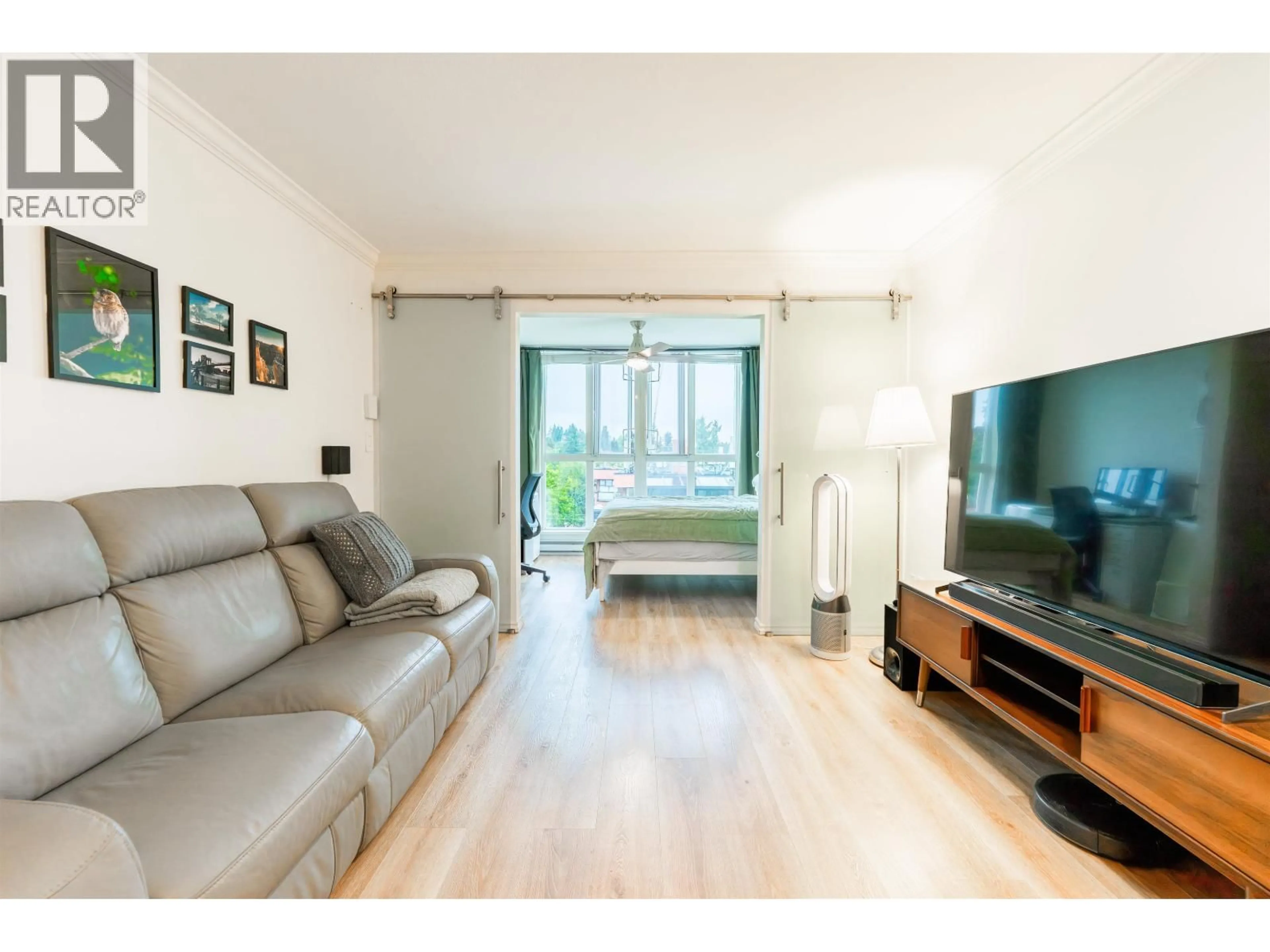 Living room with furniture, unknown for 406 - 5629 DUNBAR STREET, Vancouver British Columbia V6N1W5