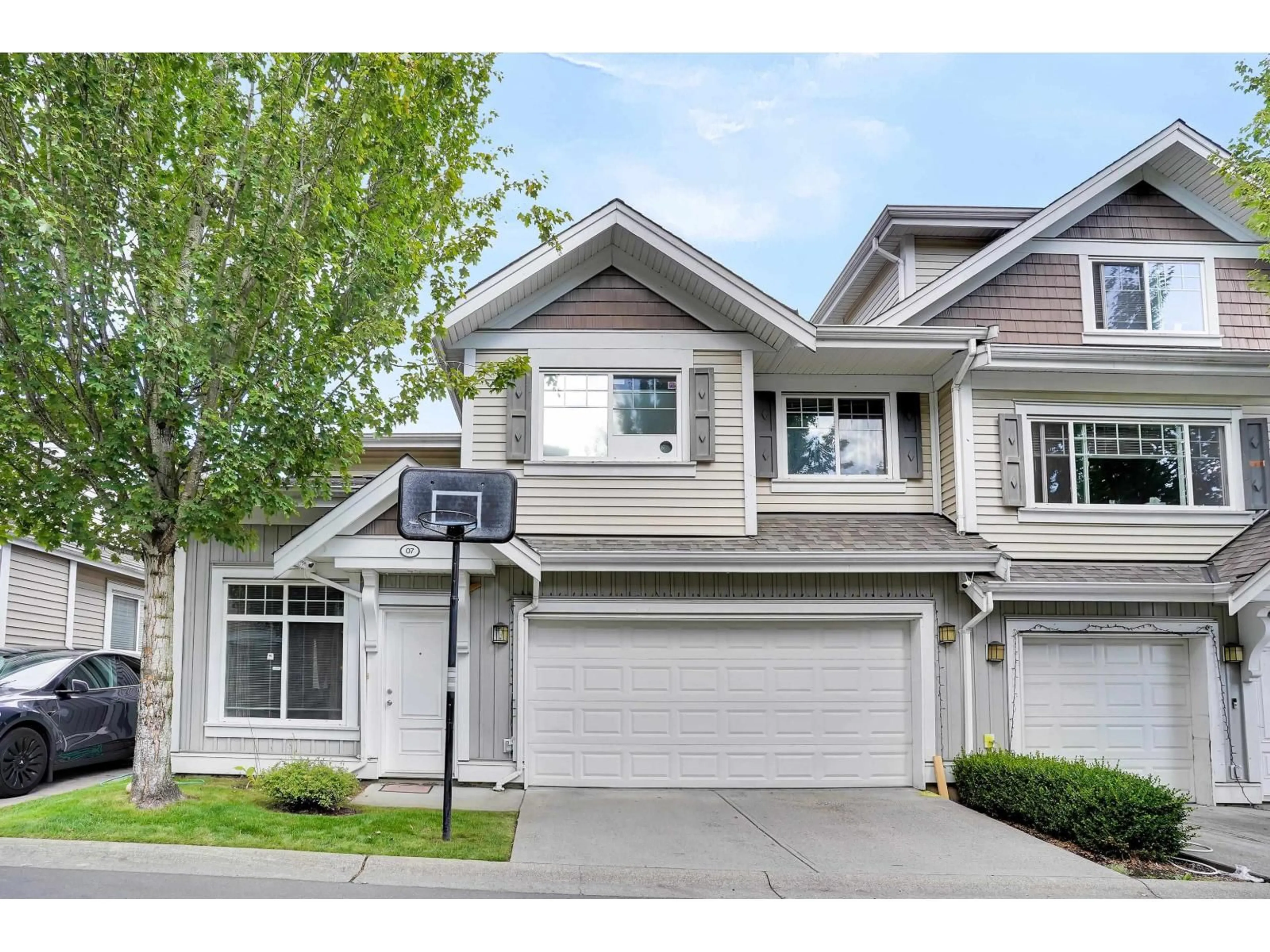 Home with vinyl exterior material, street for 7 - 30748 CARDINAL AVENUE, Abbotsford British Columbia V2T0C1