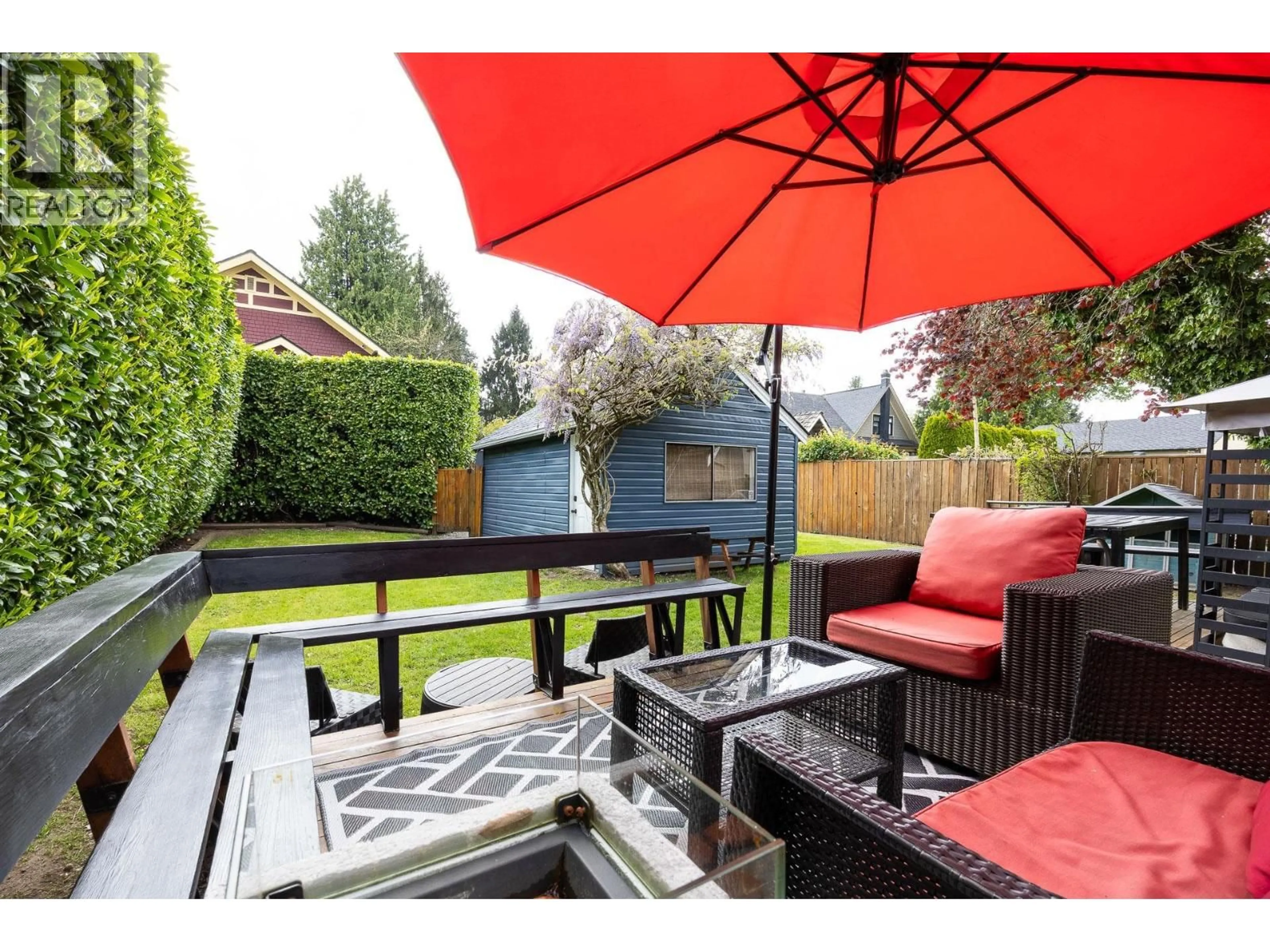 Patio, street for 524 SECOND STREET, New Westminster British Columbia V3L2M3