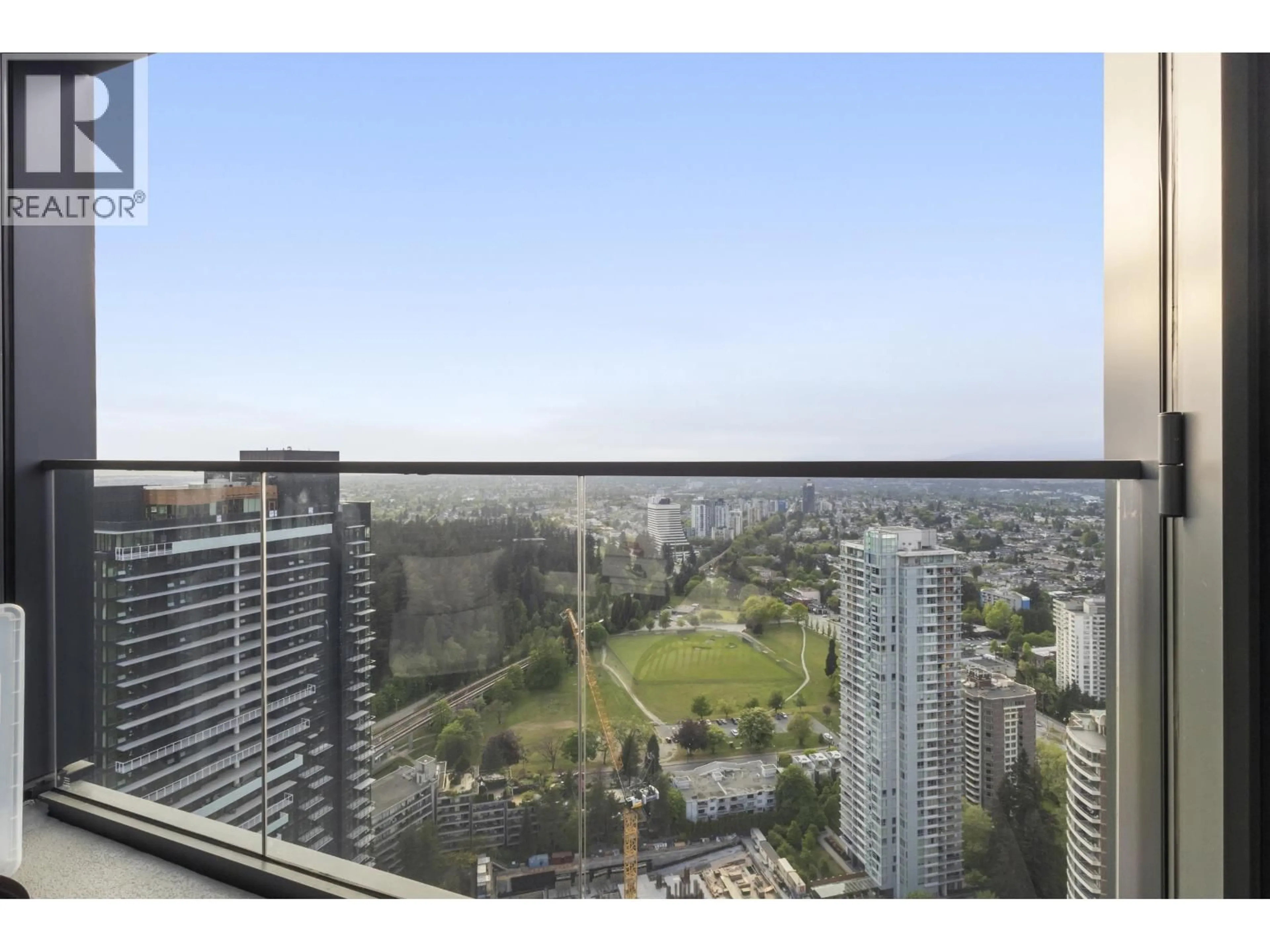 Balcony in the apartment, city buildings view from balcony for 3905 - 5987 WILSON AVENUE, Burnaby British Columbia V5H0L7